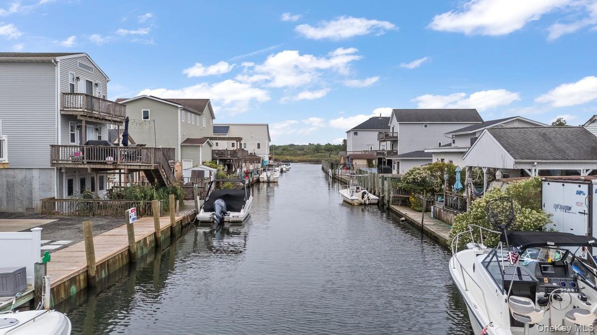 Single Family 7th Suffolk County, NY 11757, MLS-917408-24