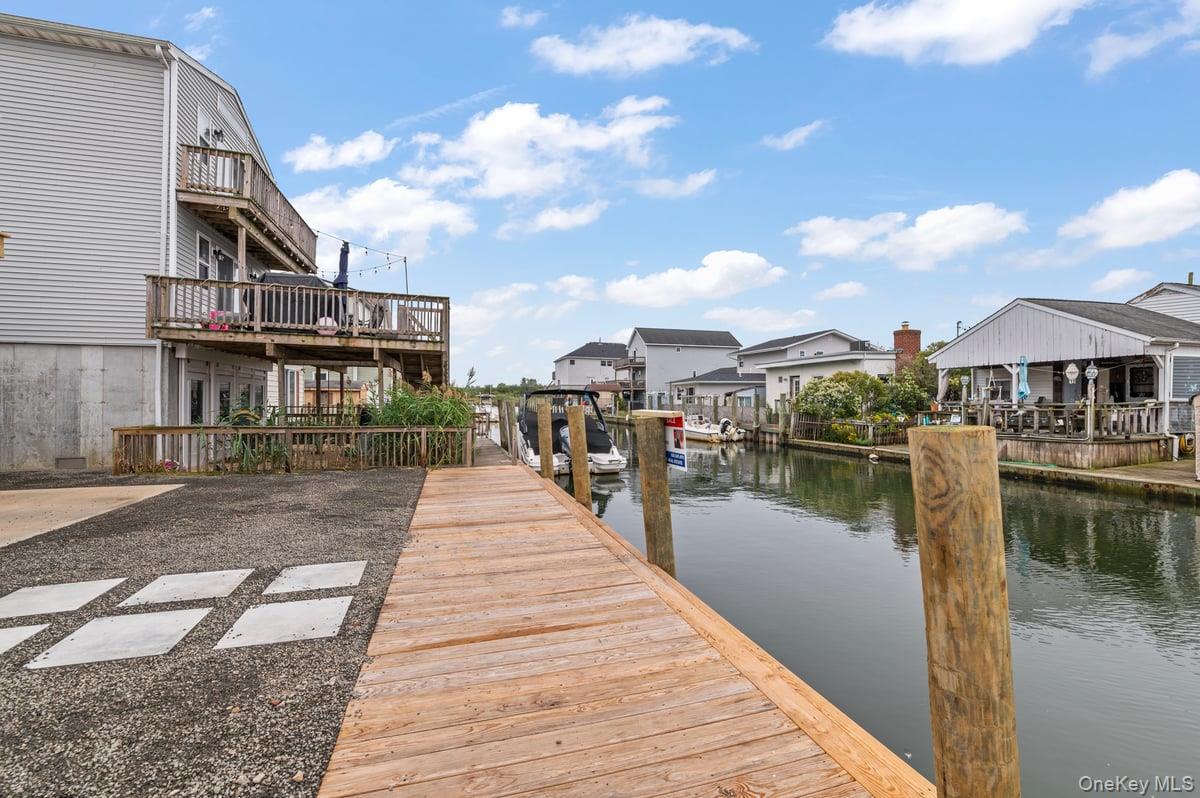 Single Family 7th  Suffolk County, NY 11757, MLS-917408-27