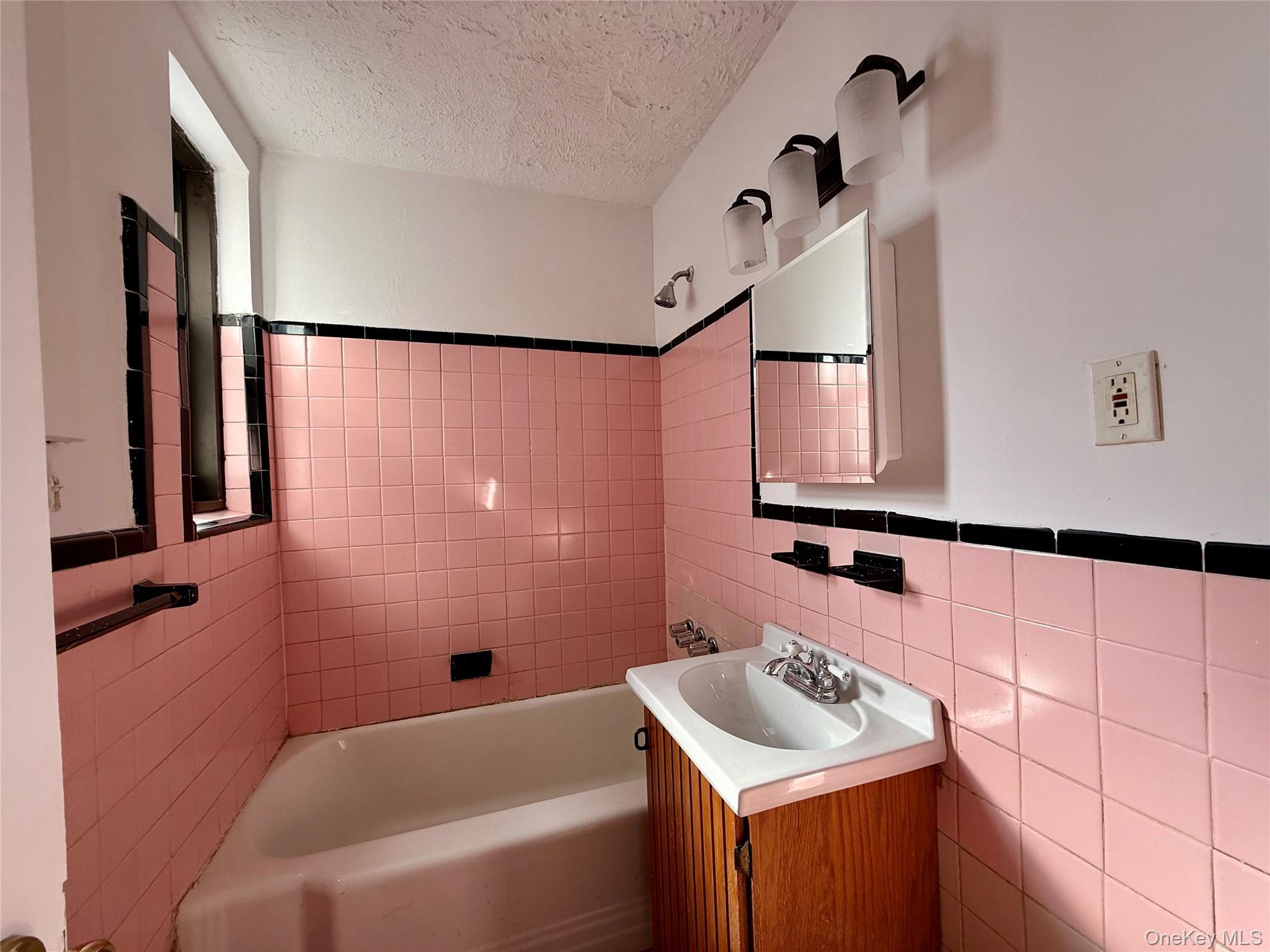 Coop Northern  Queens, NY 11368, MLS-917424-18