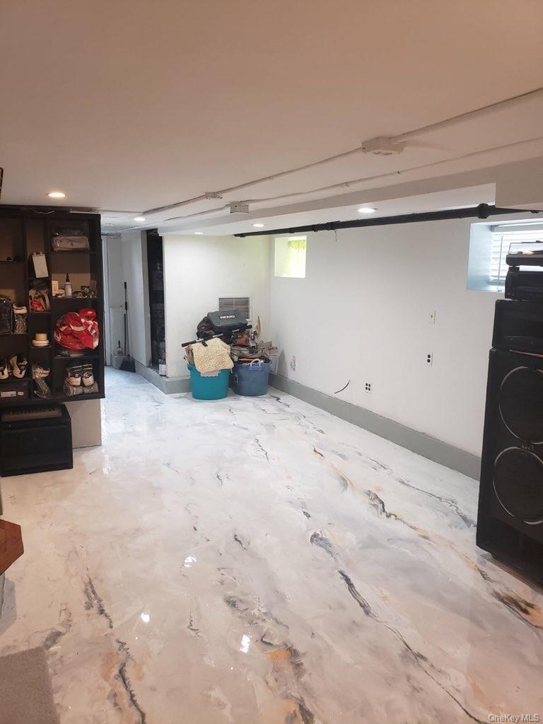 Single Family 118th Queens, NY 11434, MLS-917425-23