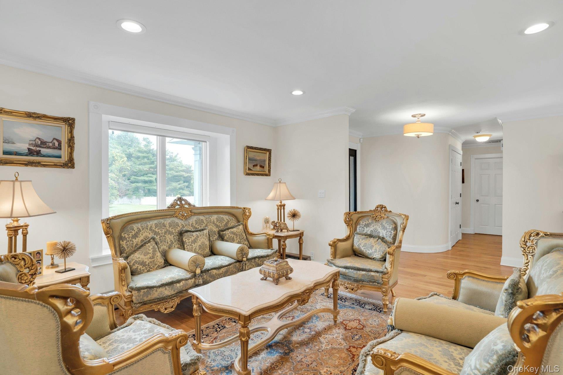 Single Family Regency Suffolk County, NY 11746, MLS-917454-18