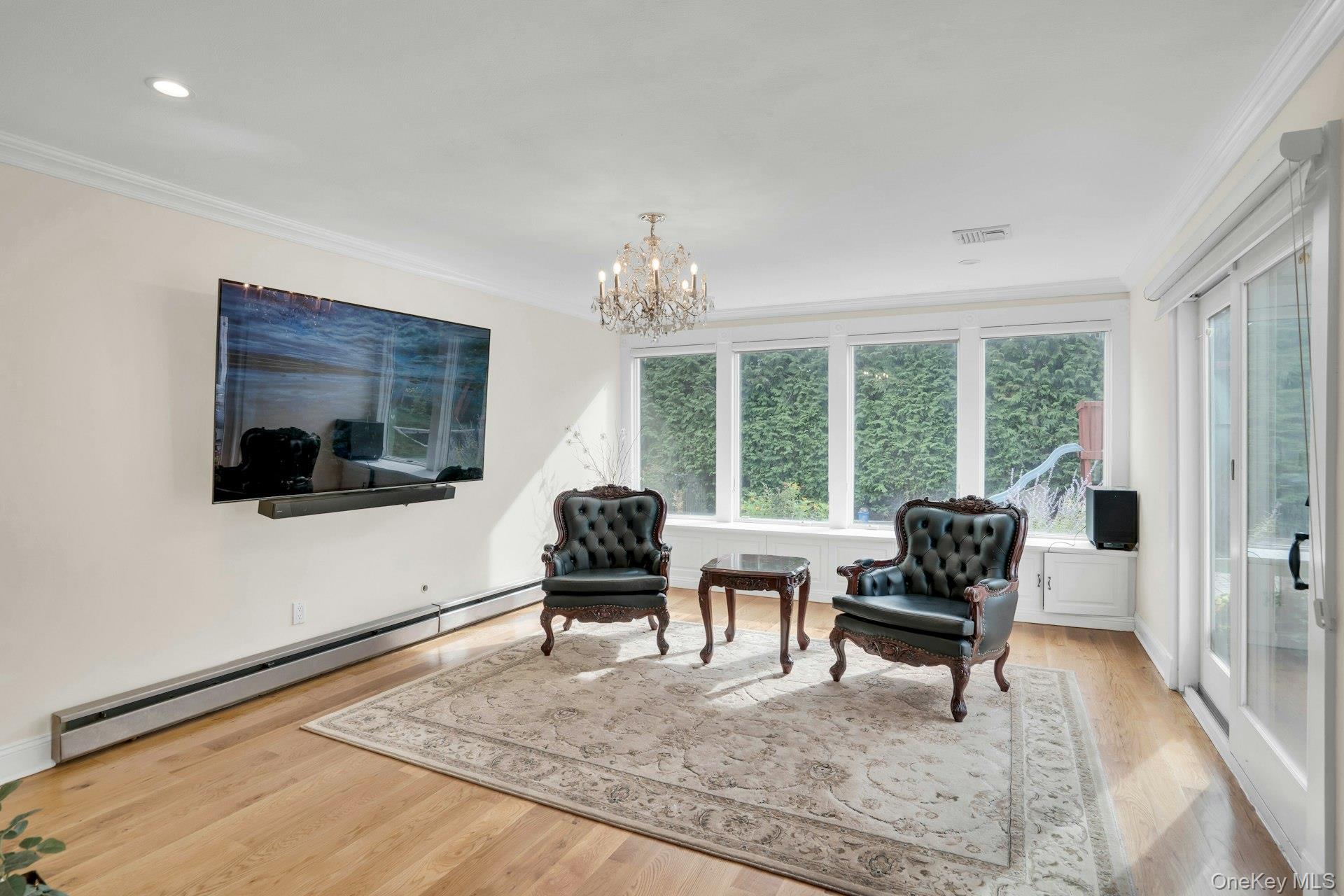 Single Family Regency Suffolk County, NY 11746, MLS-917454-21