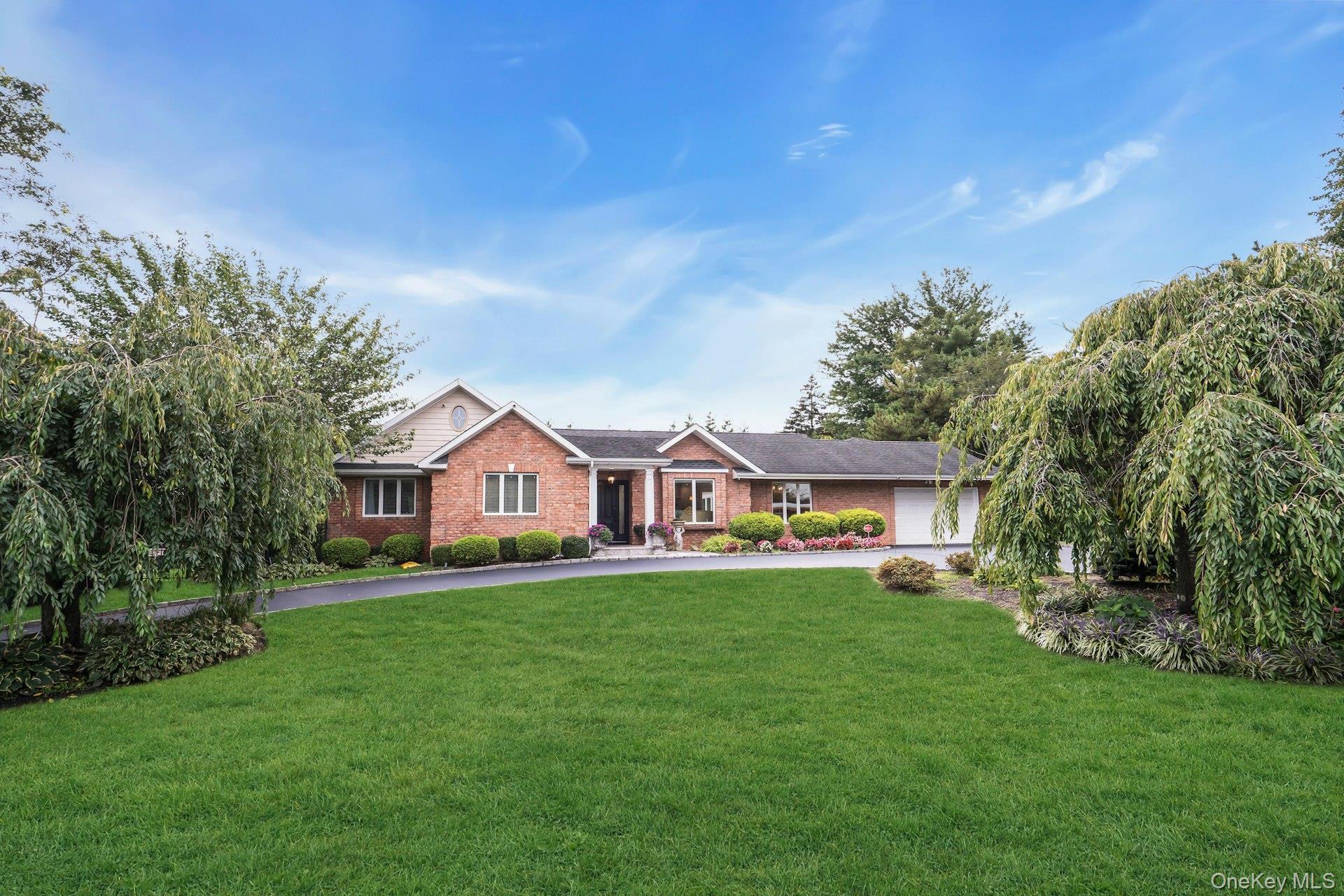 Single Family Regency Suffolk County, NY 11746, MLS-917454-3