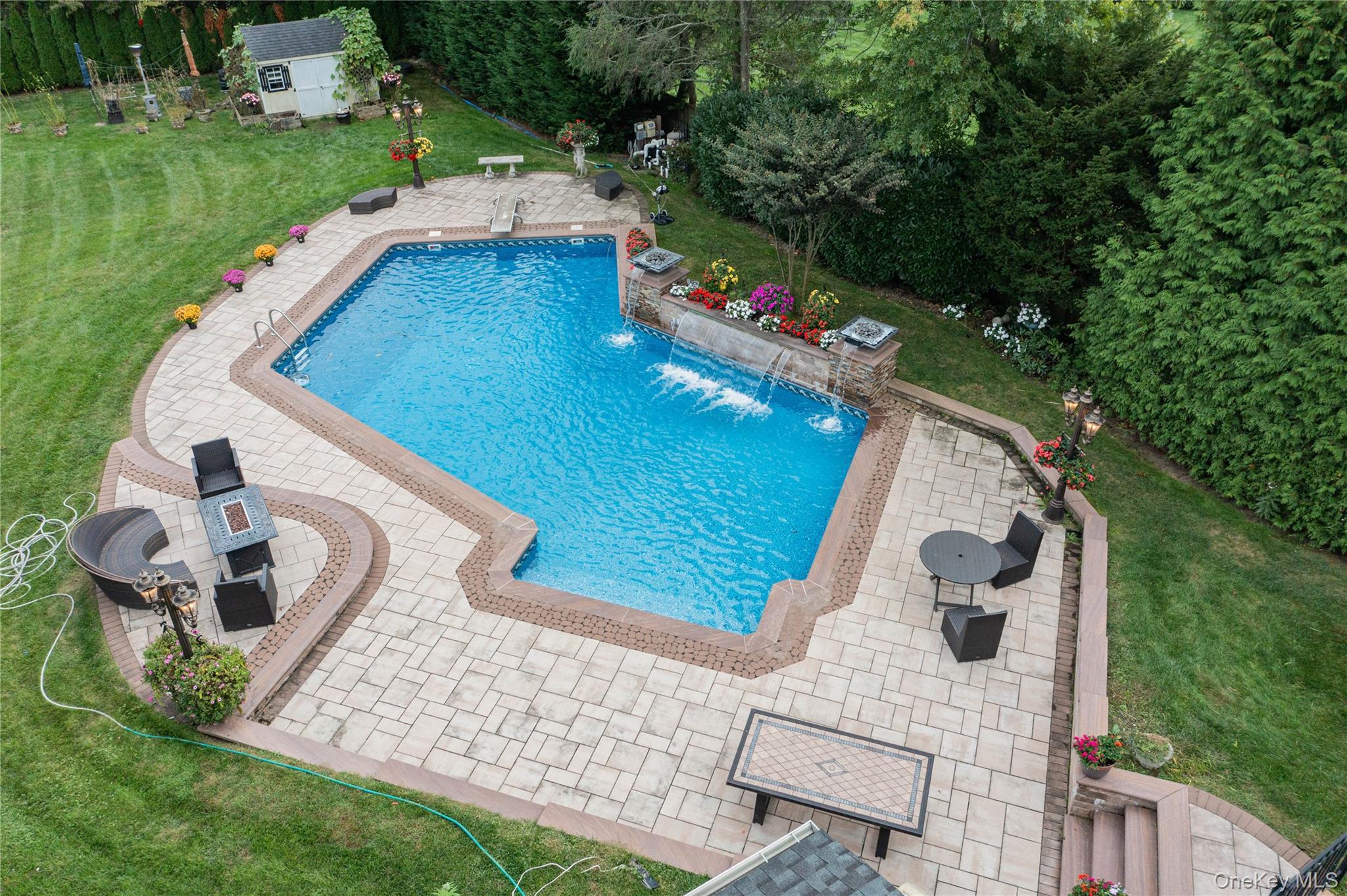 Single Family Regency Suffolk County, NY 11746, MLS-917454-41