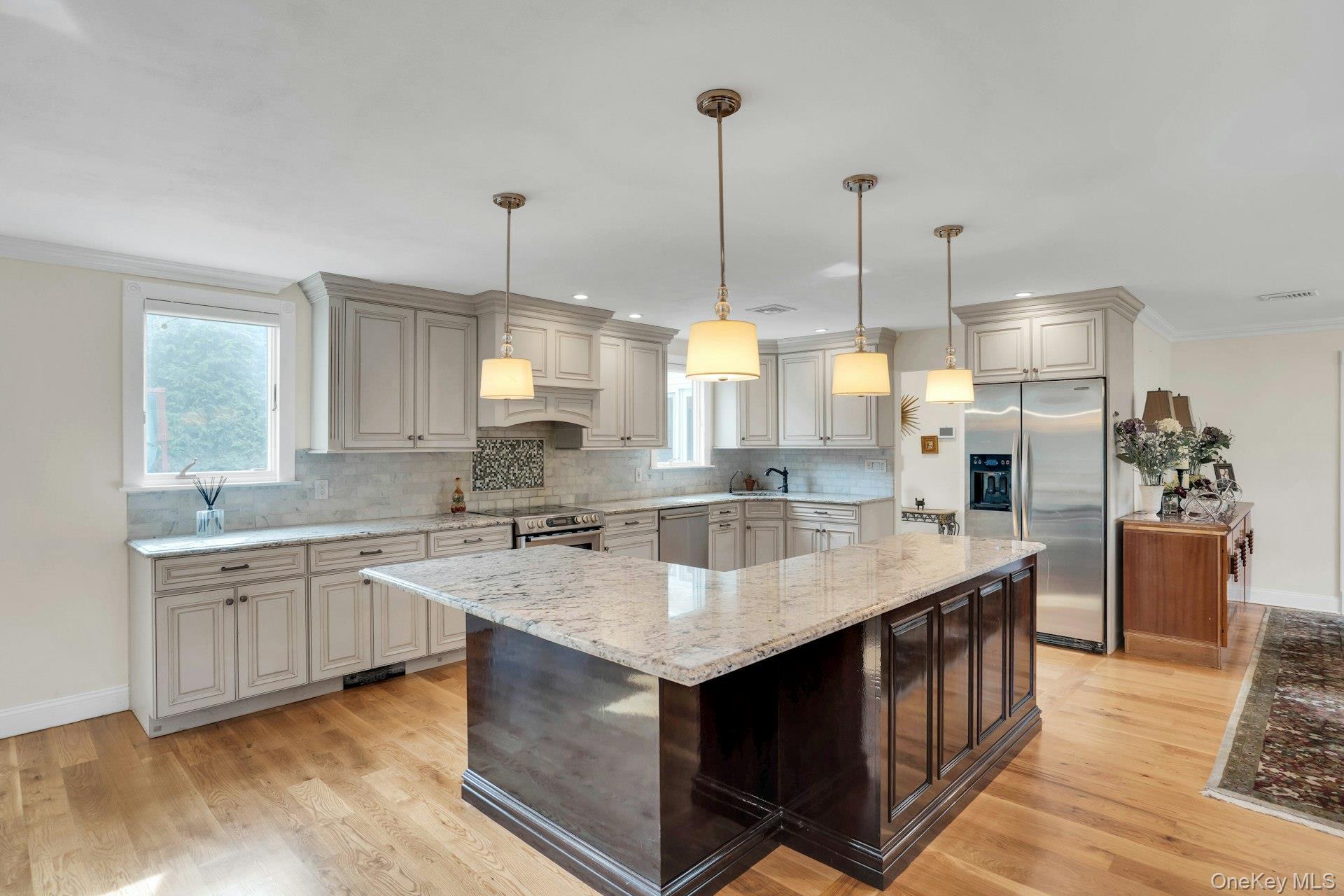 Single Family Regency Suffolk County, NY 11746, MLS-917454-9