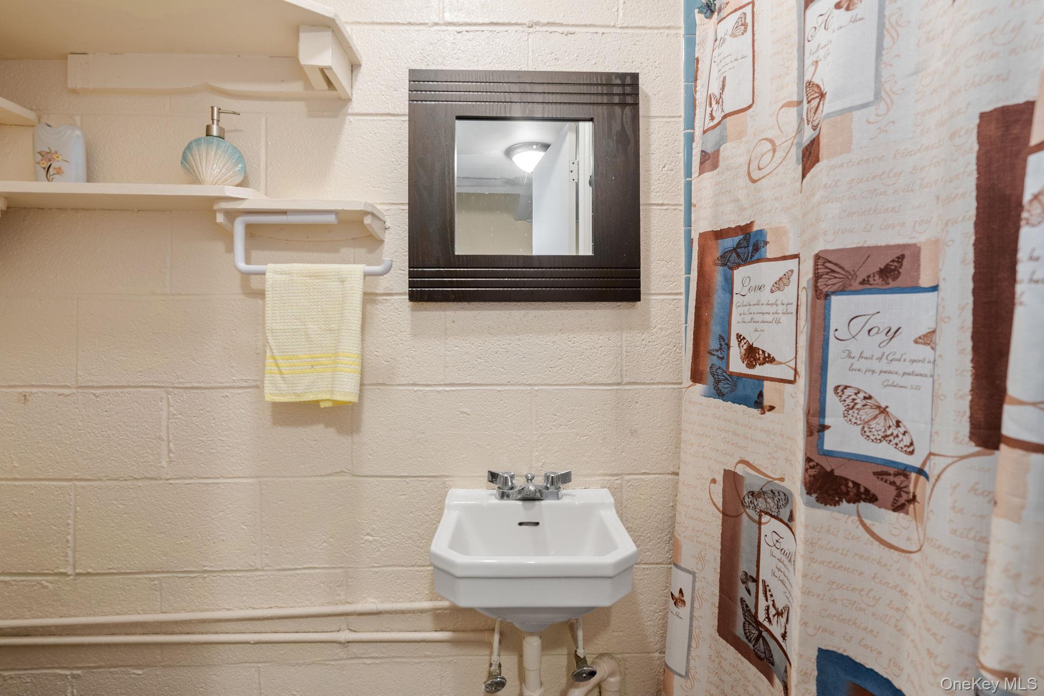 Single Family Margo  Orange County, NY 12553, MLS-917465-21