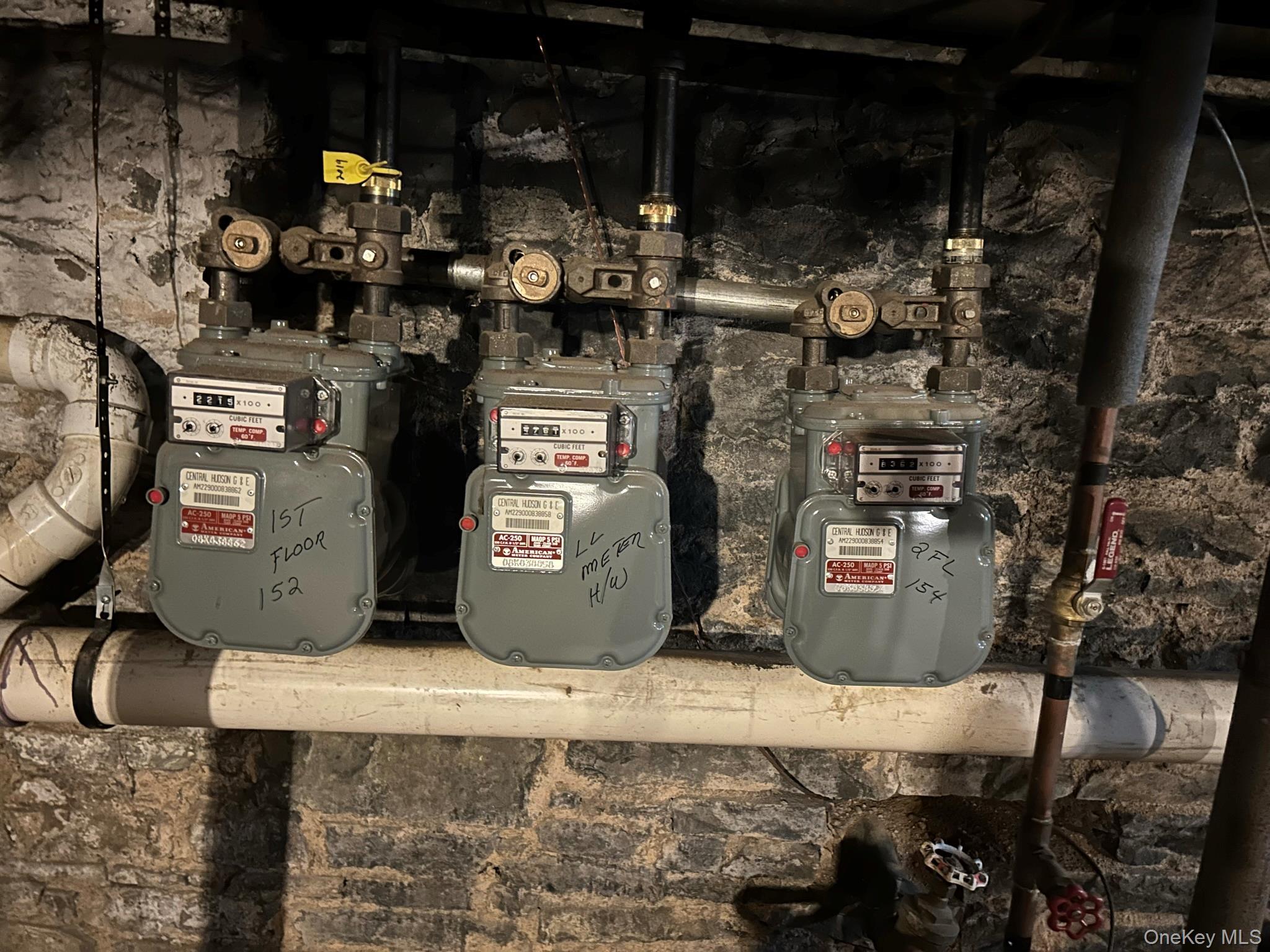 Single Family Fair Ulster County, NY 12401, MLS-917470-36