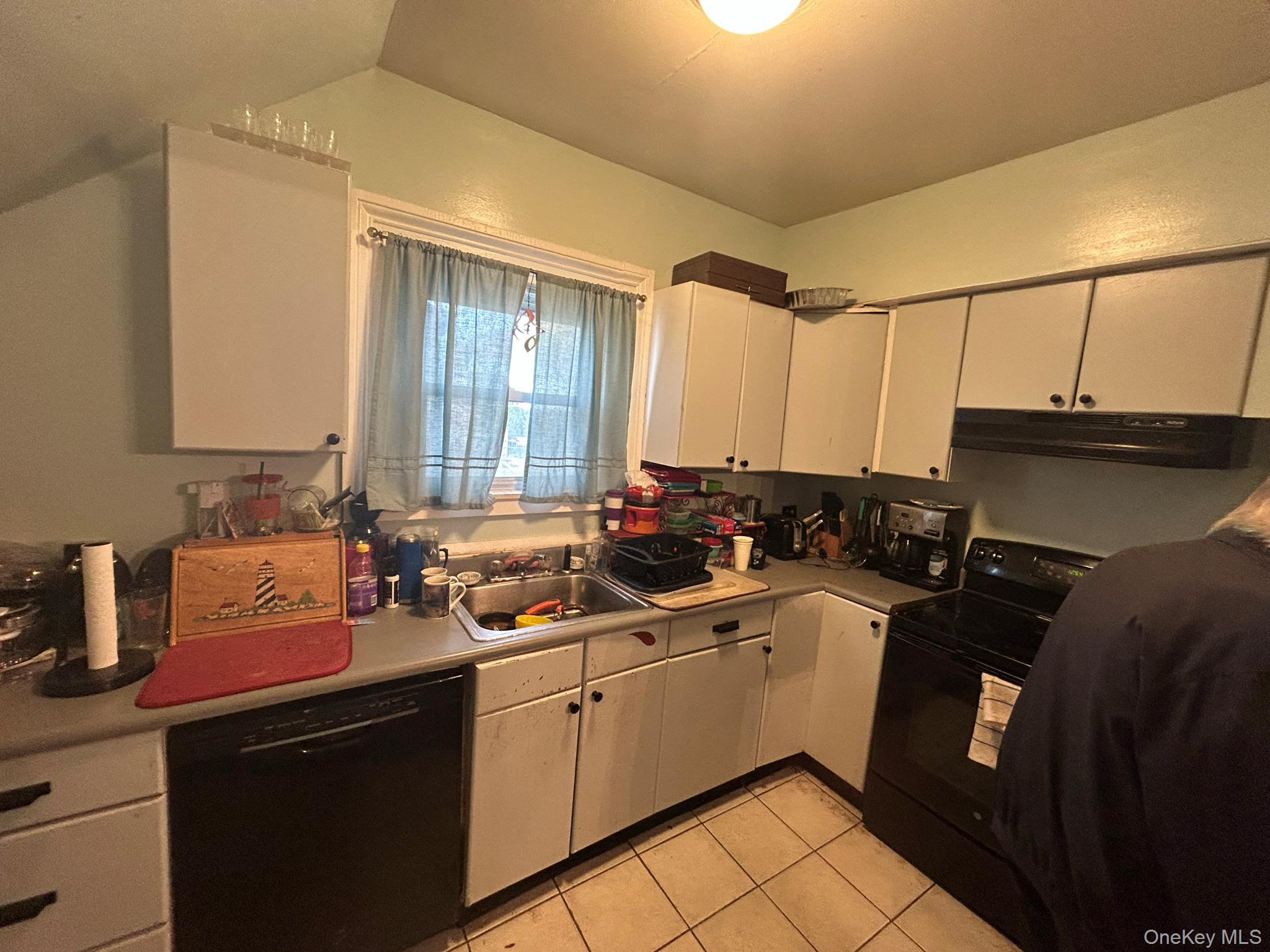 Single Family Fair Ulster County, NY 12401, MLS-917470-6