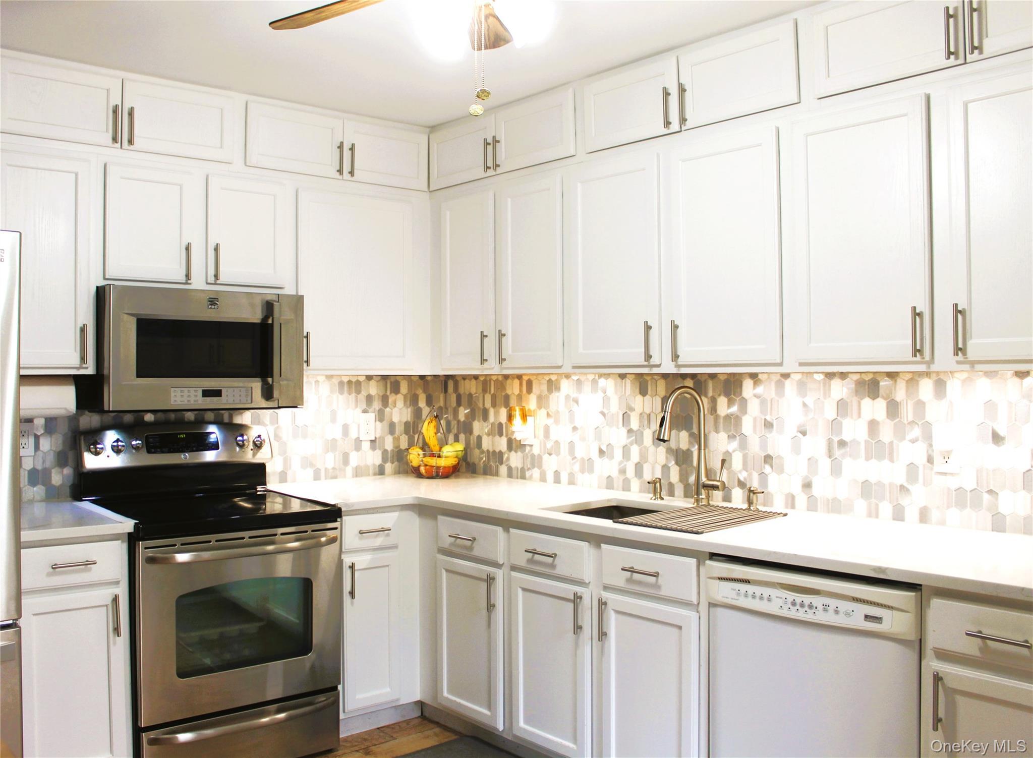 Single Family Highview Dutchess County, NY 12533, MLS-917484-14