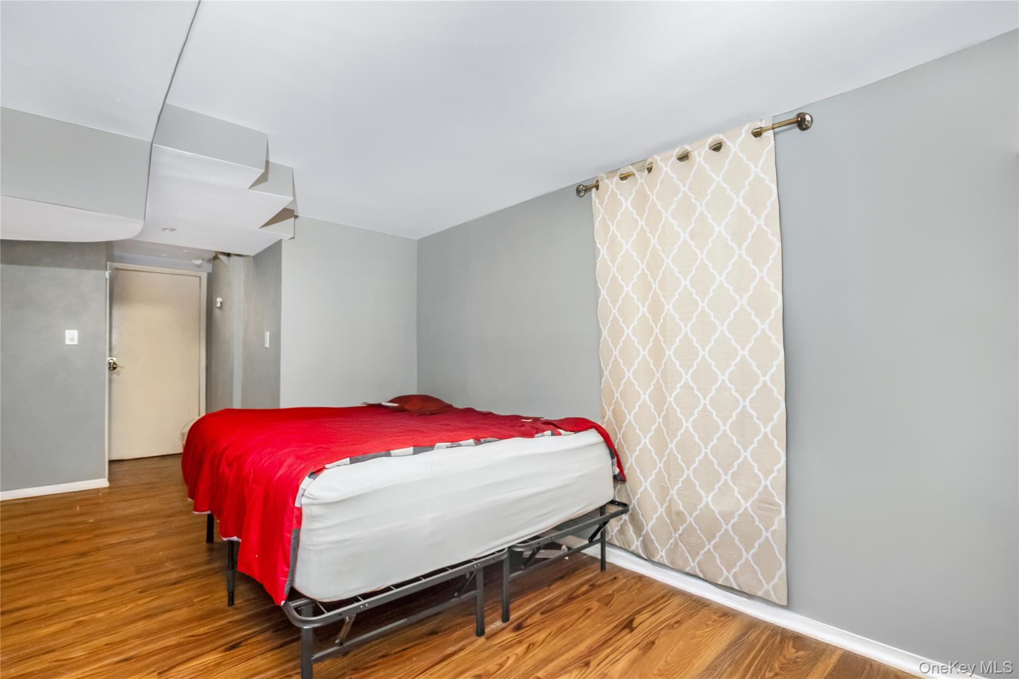 Single Family 77th  Queens, NY 11421, MLS-917488-14