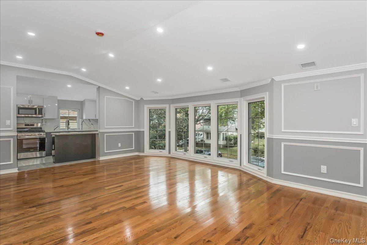 Single Family Caney Queens, NY 11422, MLS-917560-16