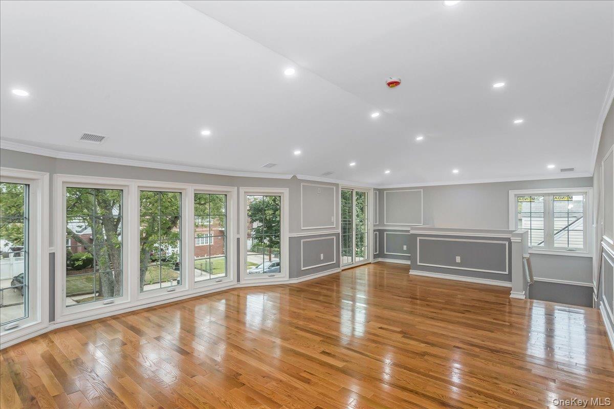 Single Family Caney Queens, NY 11422, MLS-917560-17