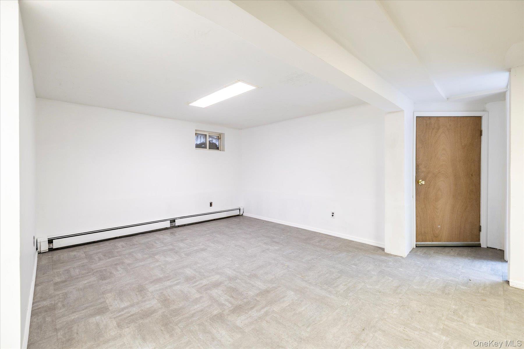 Single Family Coolidge Suffolk County, NY 11701, MLS-917562-17