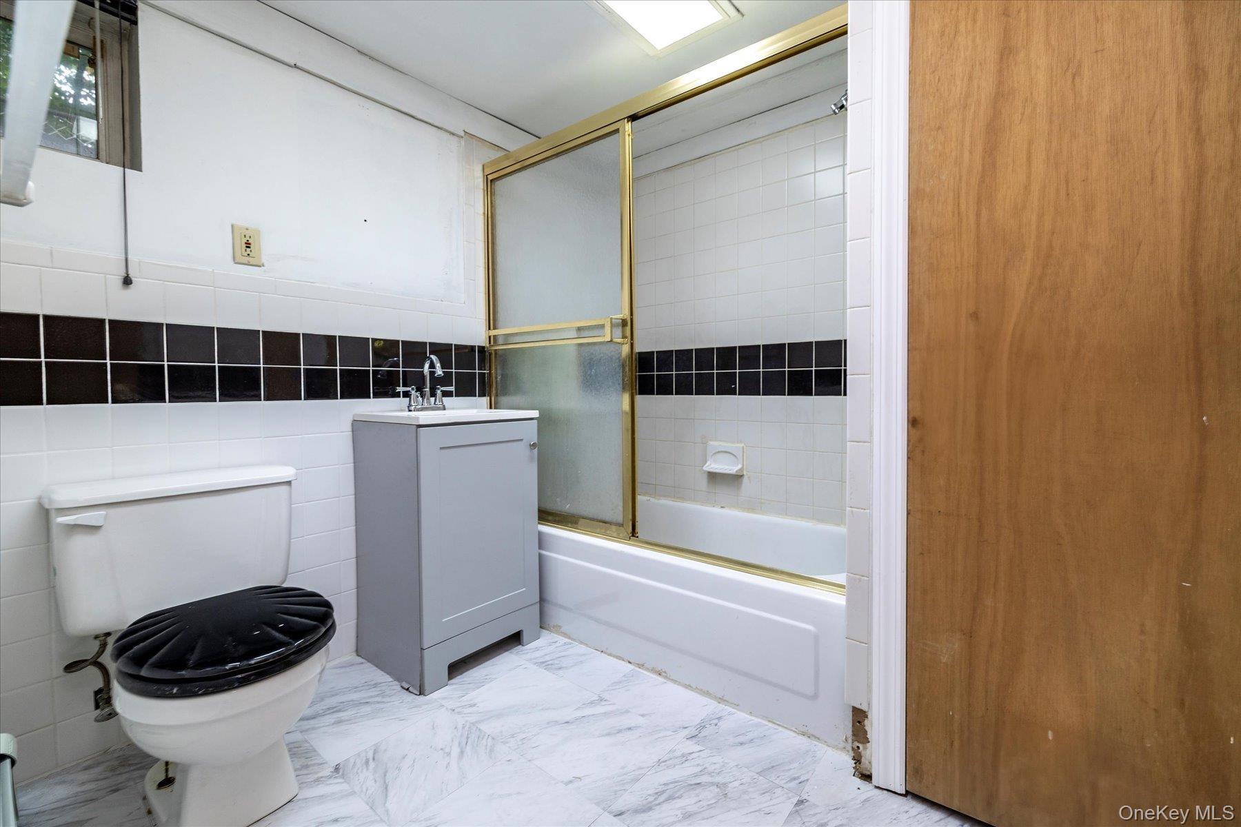 Single Family Coolidge Suffolk County, NY 11701, MLS-917562-18