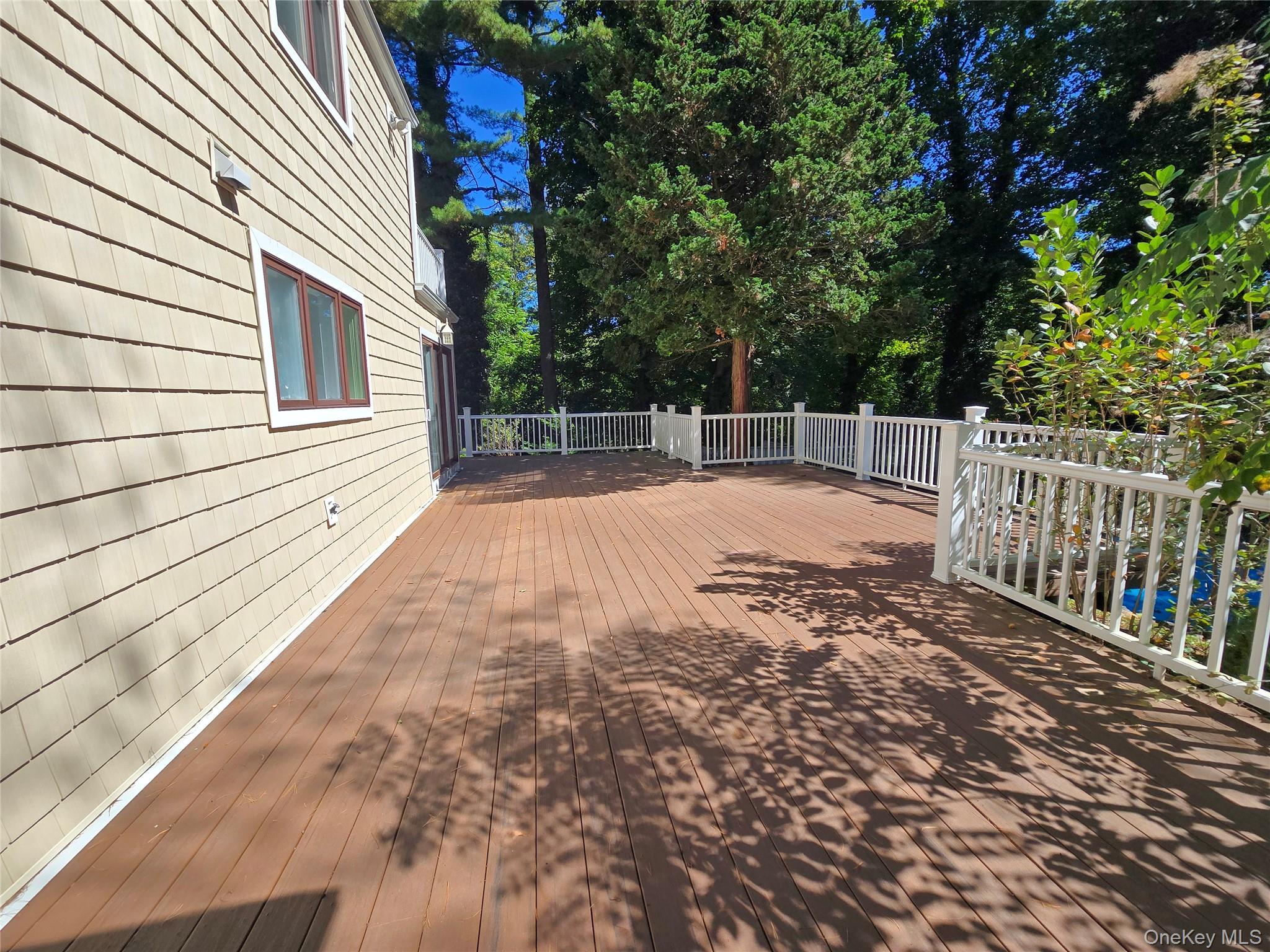 Single Family Valley Nassau County, NY 11568, MLS-917596-11