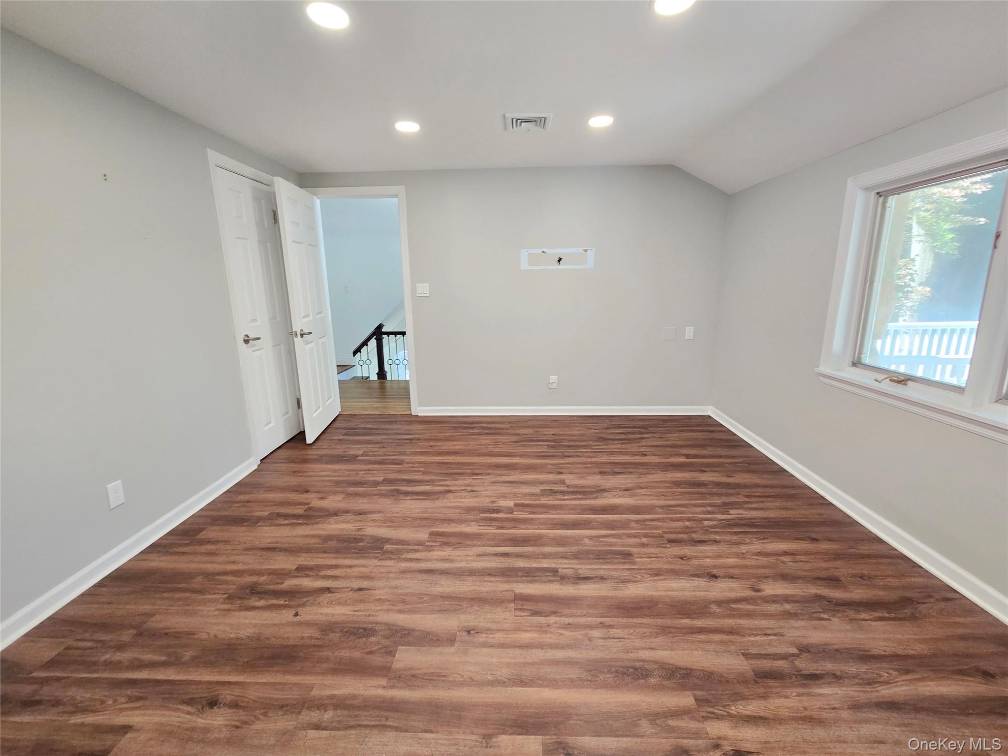 Single Family Valley Nassau County, NY 11568, MLS-917596-31