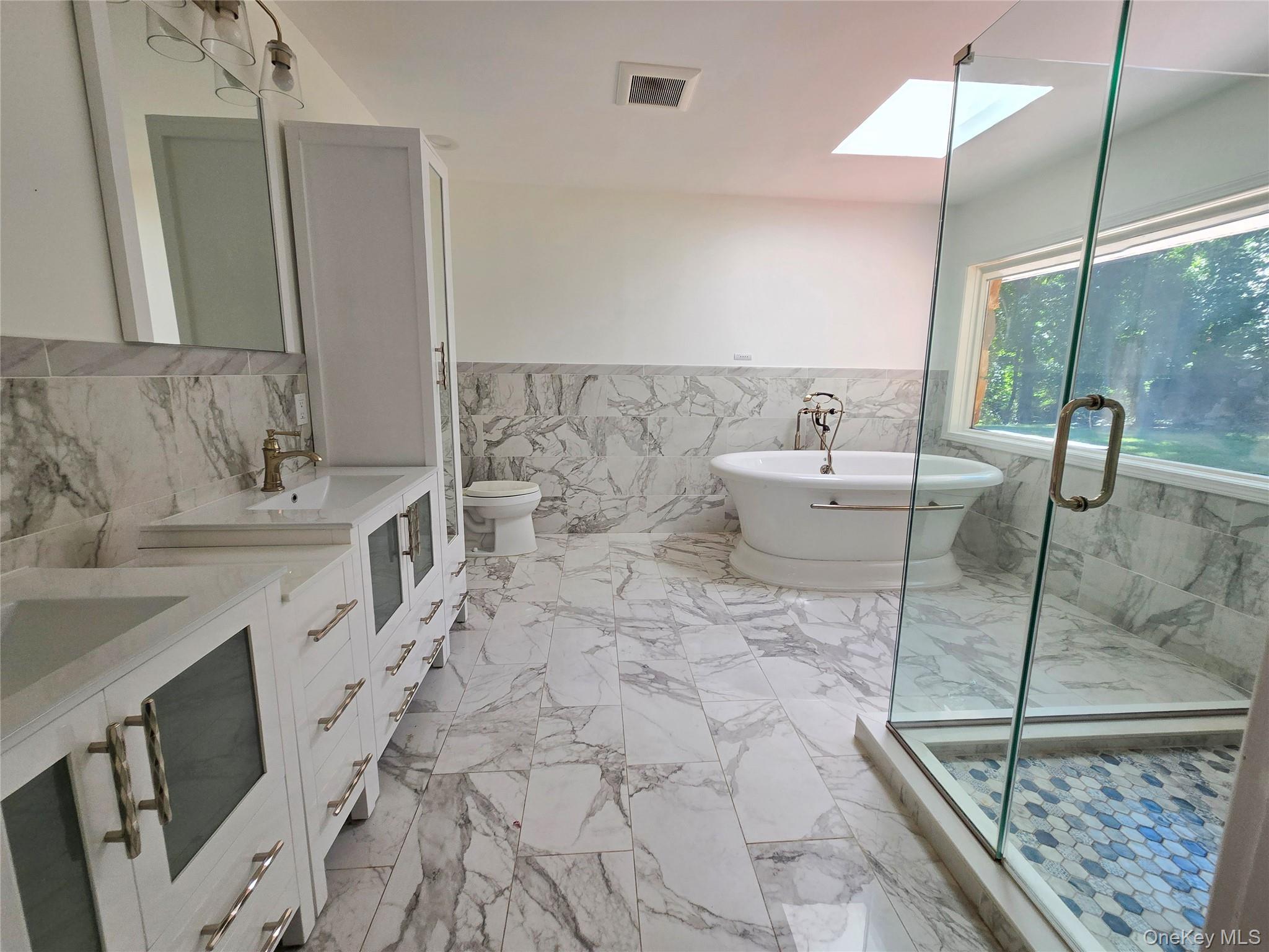 Single Family Valley Nassau County, NY 11568, MLS-917596-41