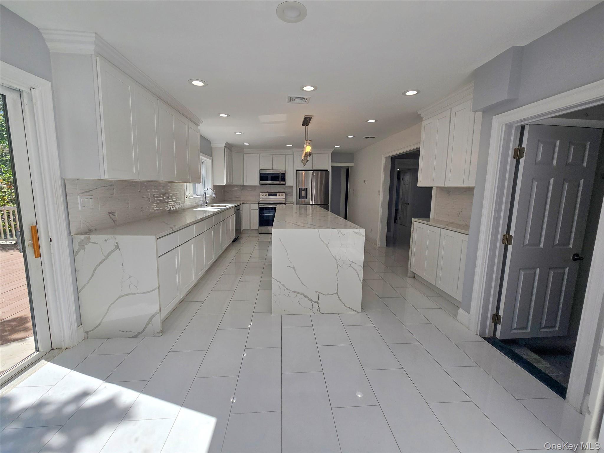 Single Family Valley  Nassau County, NY 11568, MLS-917596-46