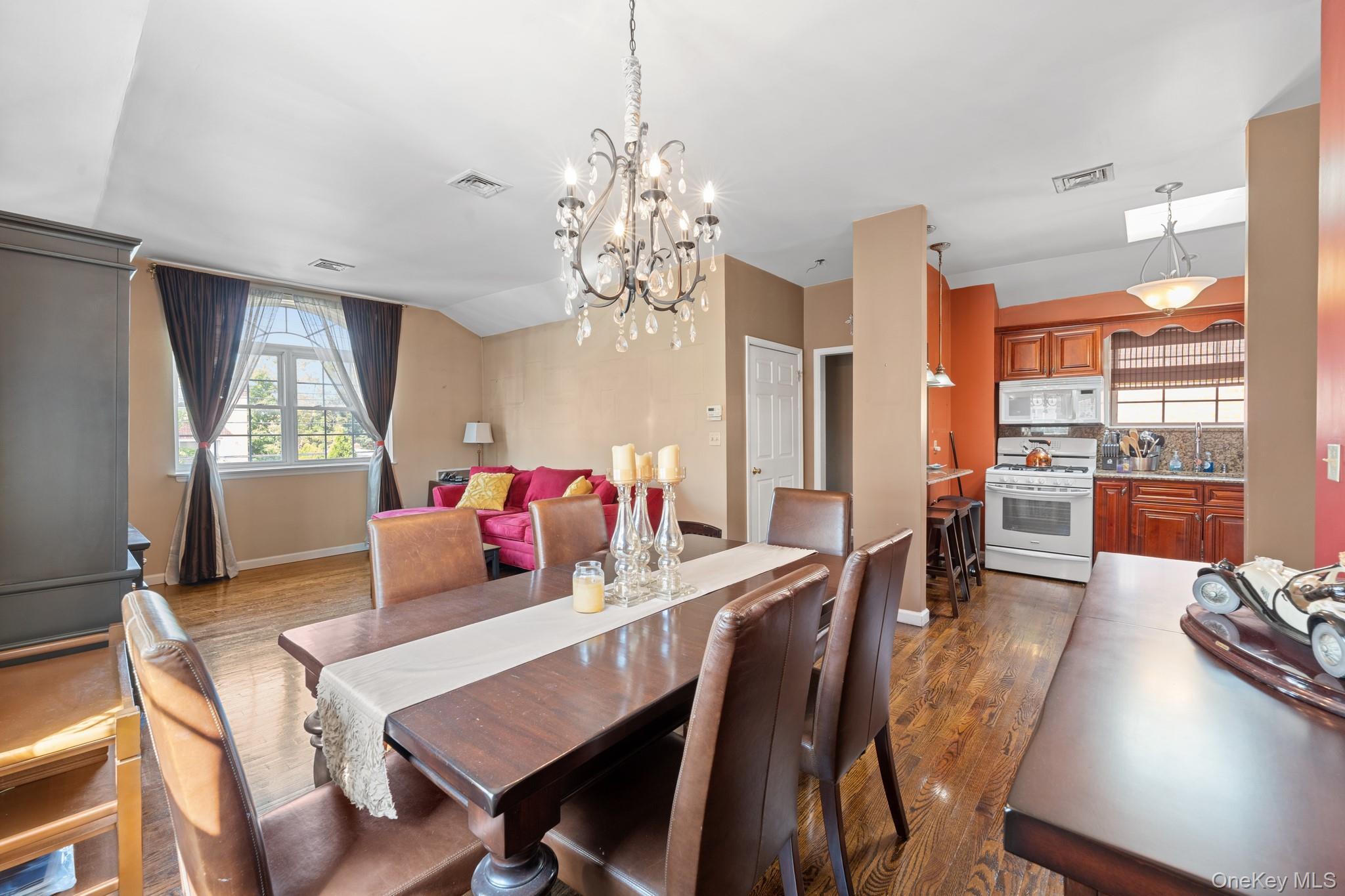 Single Family Bayview  Bronx, NY 10465, MLS-917617-11