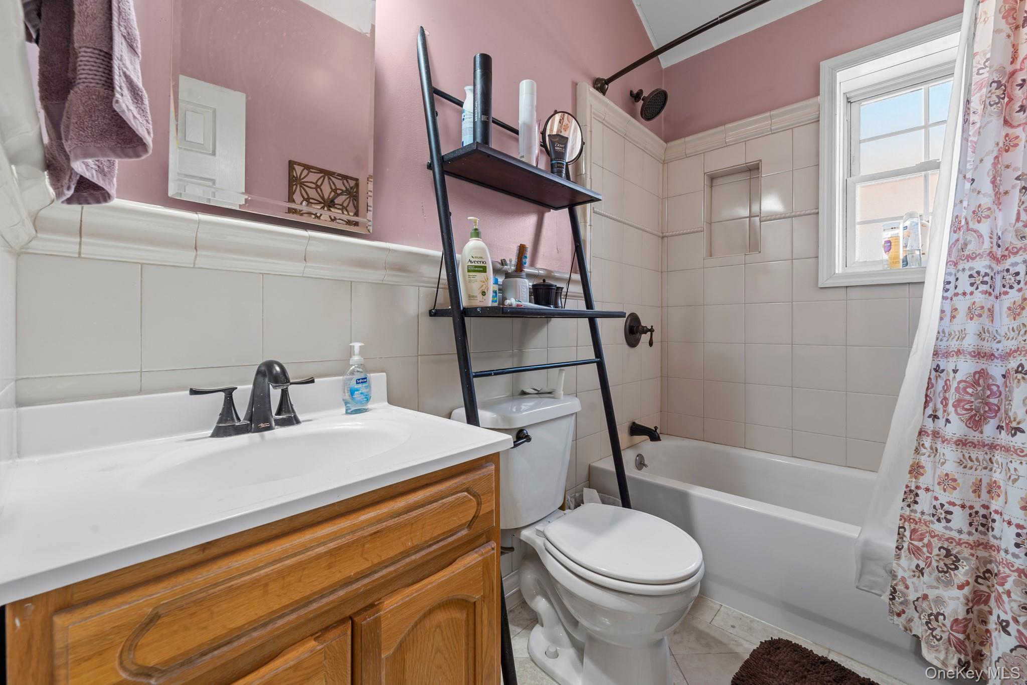 Single Family Bayview  Bronx, NY 10465, MLS-917617-22