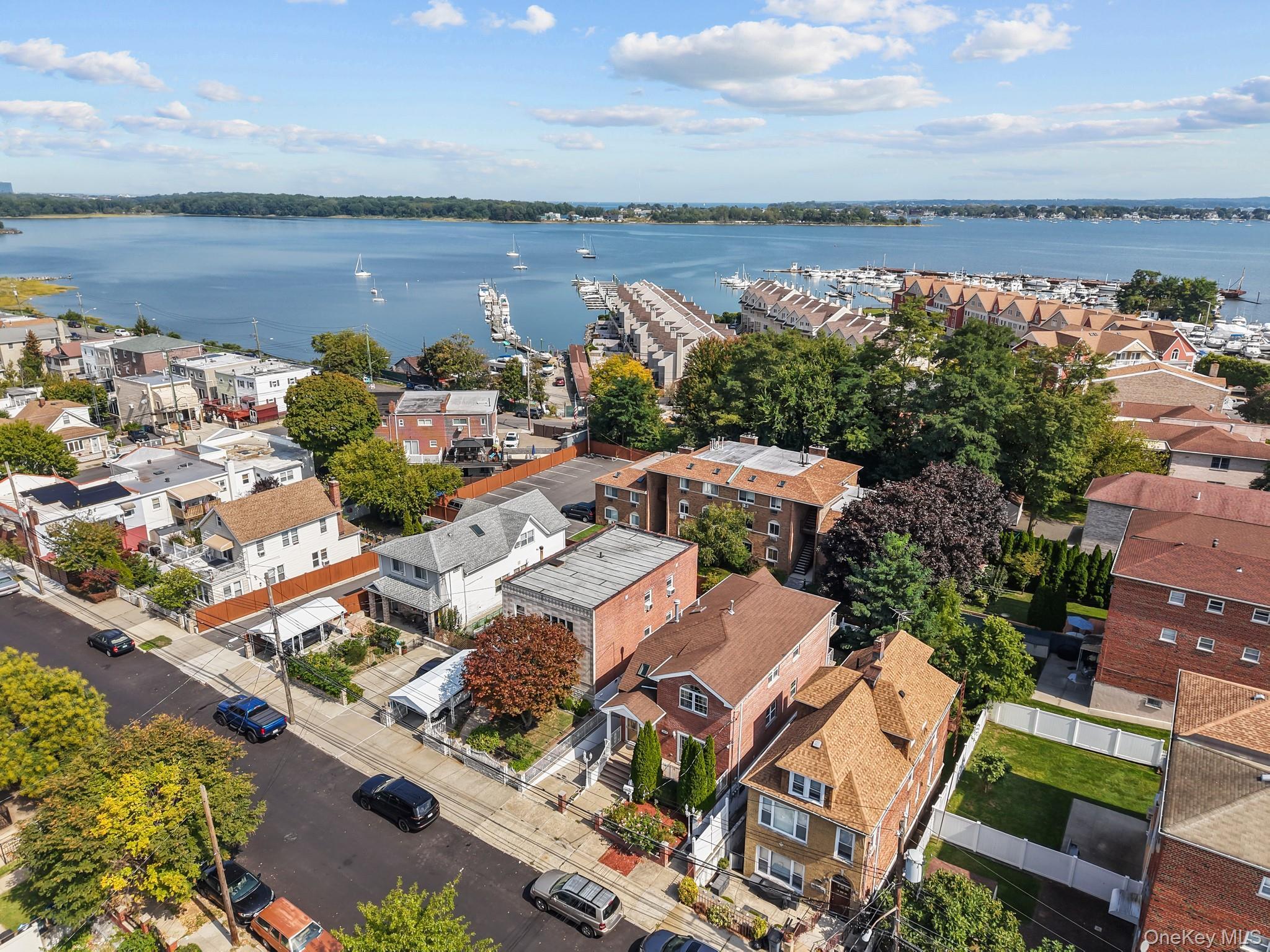 Single Family Bayview  Bronx, NY 10465, MLS-917617-3