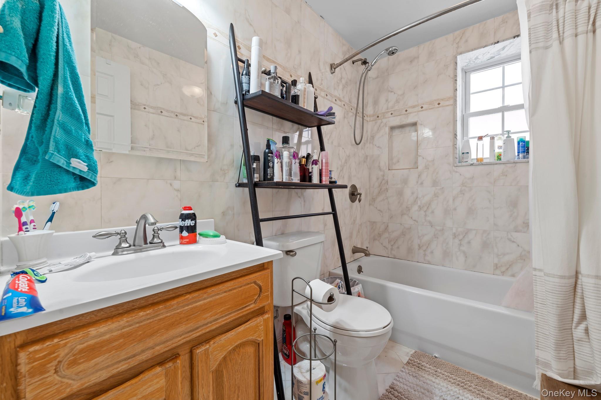 Single Family Bayview  Bronx, NY 10465, MLS-917617-35