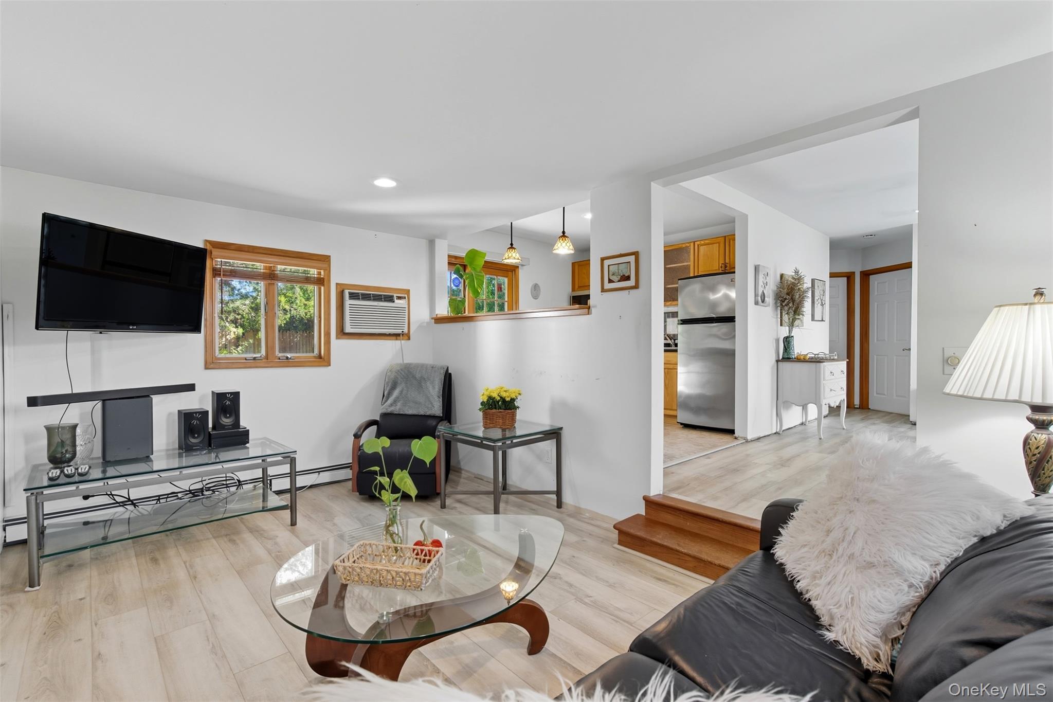 Single Family 5th  Suffolk County, NY 11731, MLS-917619-11