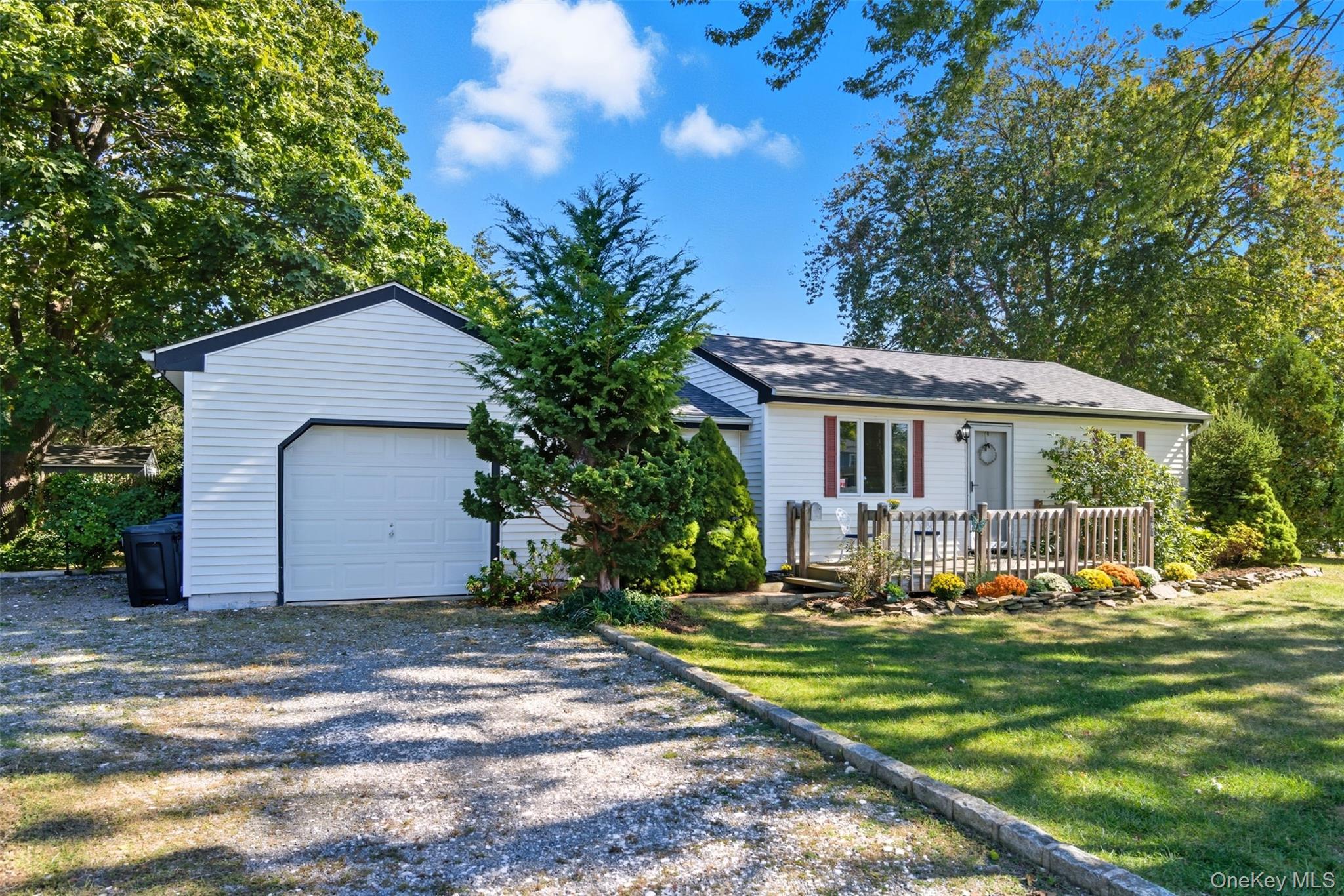 Single Family 5th  Suffolk County, NY 11731, MLS-917619-2