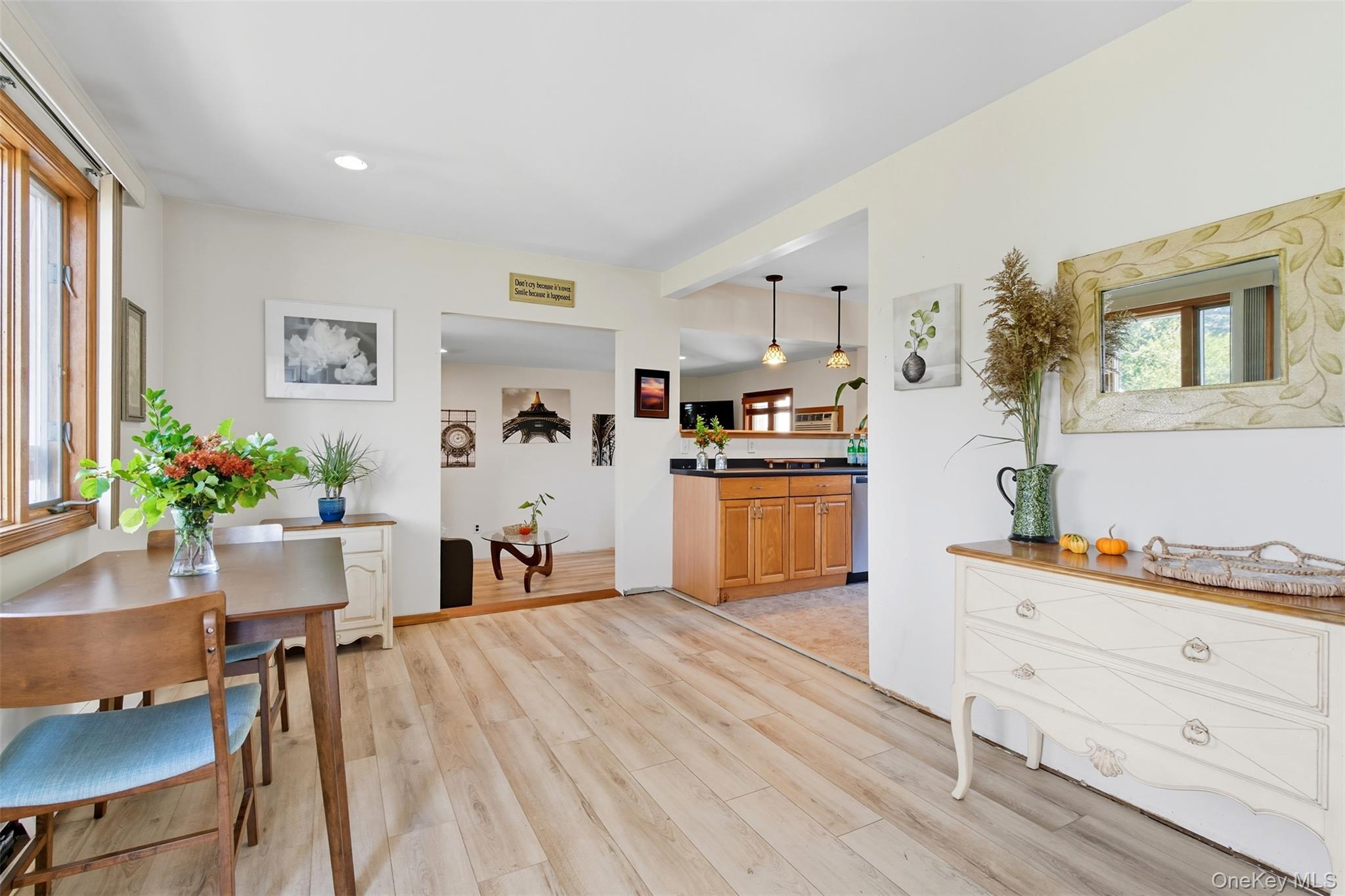 Single Family 5th  Suffolk County, NY 11731, MLS-917619-5