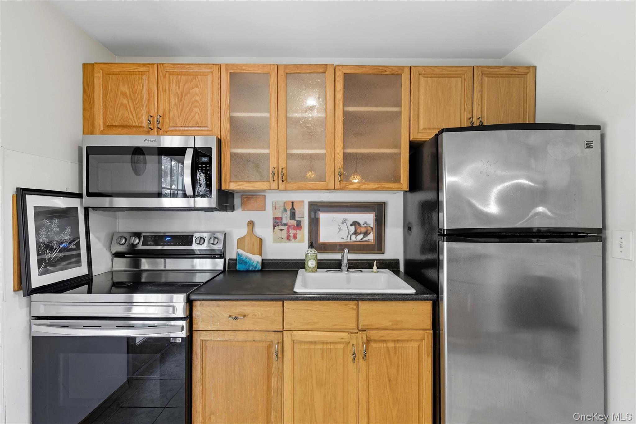 Single Family 5th  Suffolk County, NY 11731, MLS-917619-9