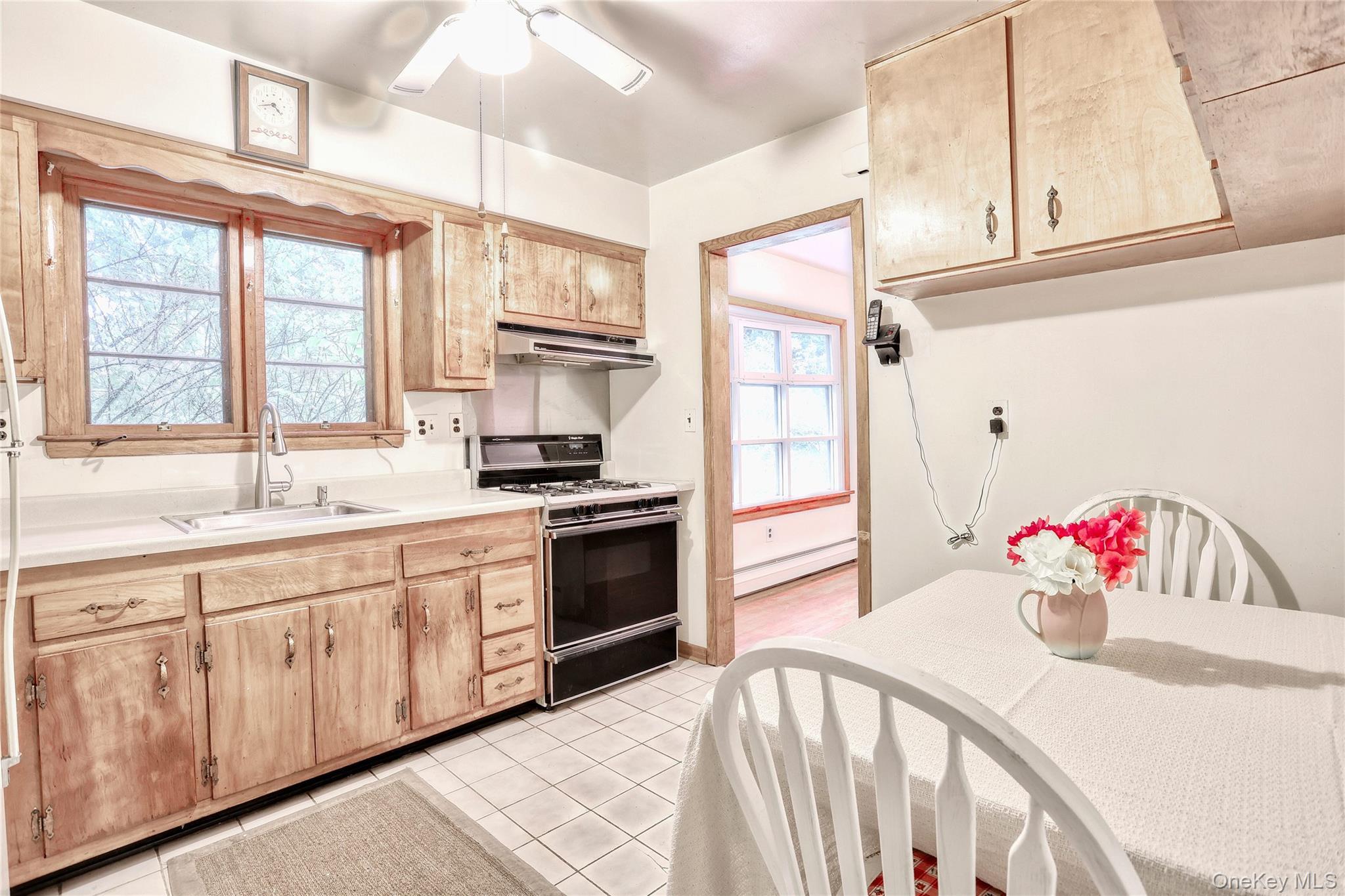 Single Family Midway  Rockland County, NY 10977, MLS-917624-10