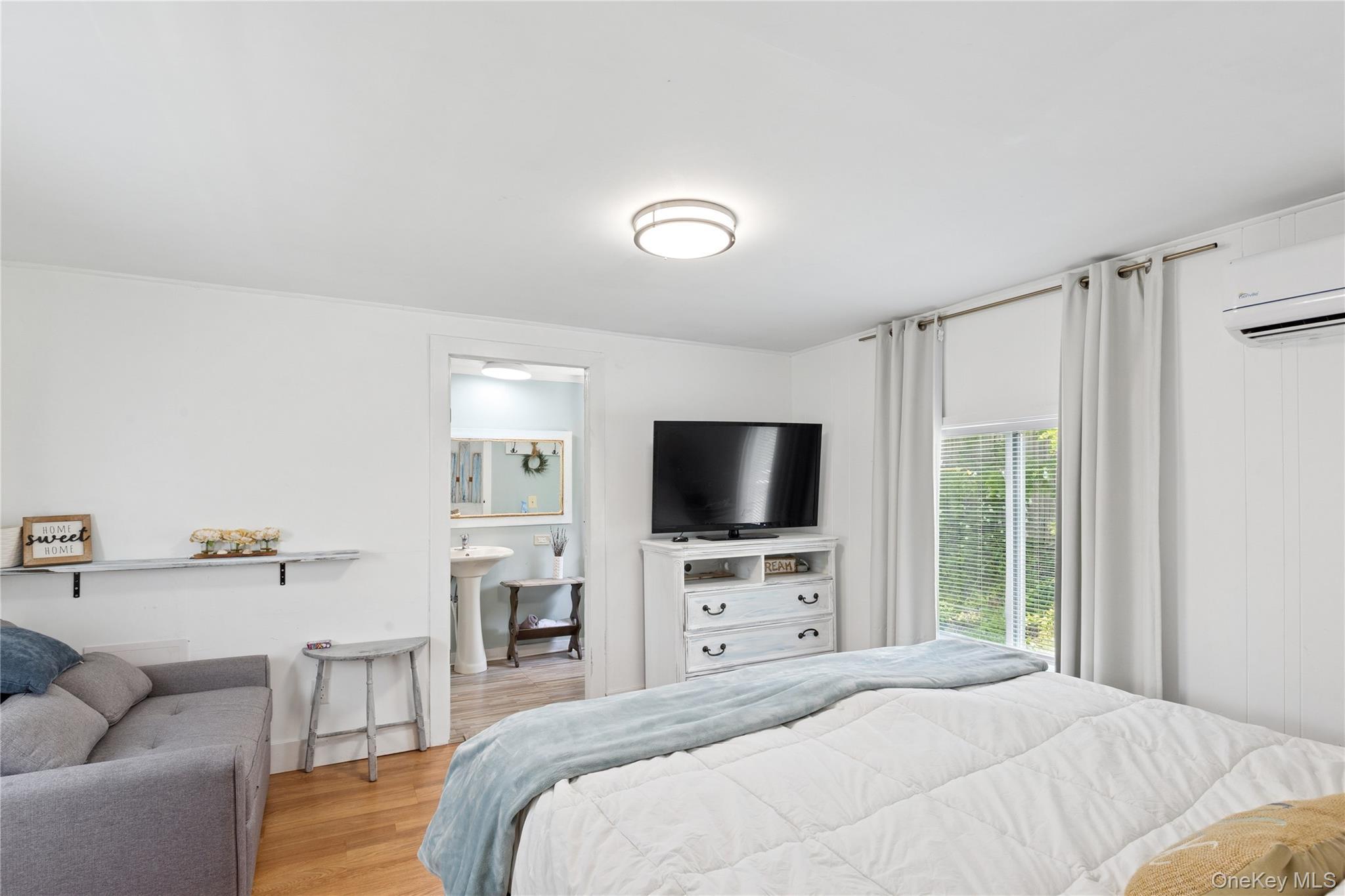 Single Family North Railroad Avenue  Suffolk County, NY 11901-6016, MLS-917625-10