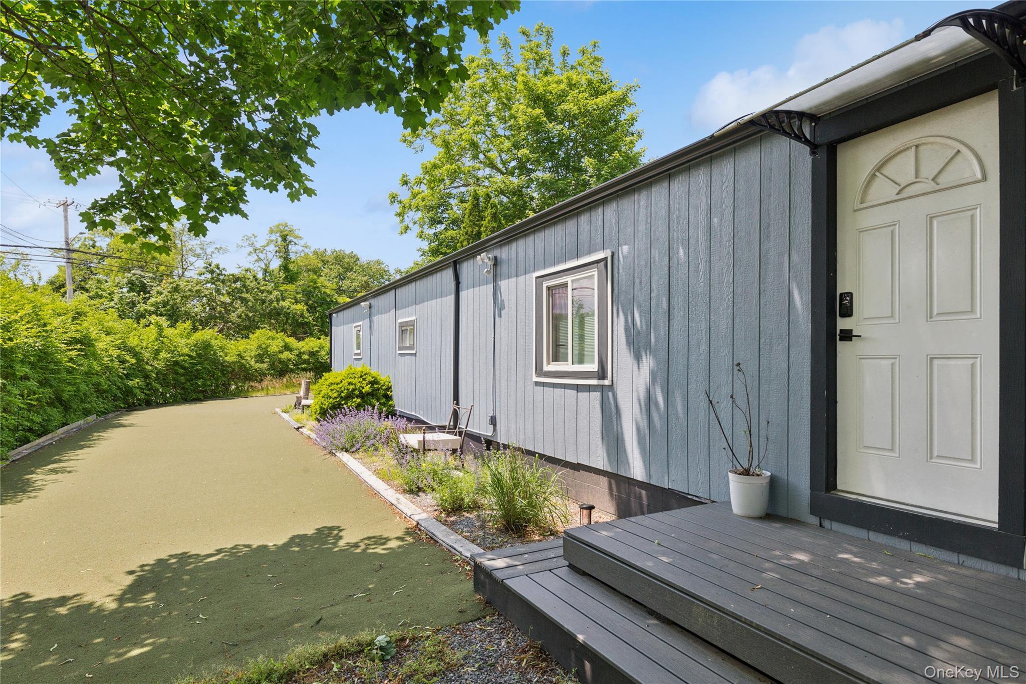 Single Family North Railroad Avenue  Suffolk County, NY 11901-6016, MLS-917625-19