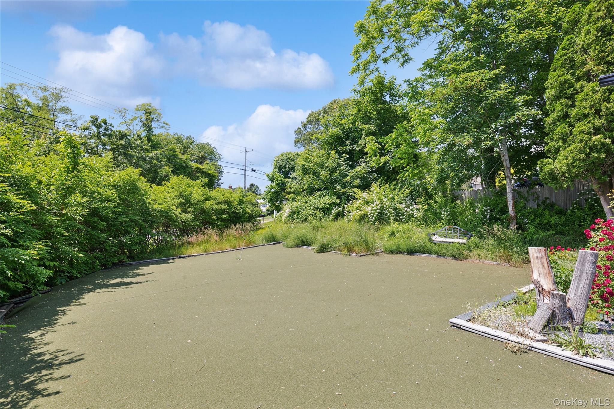 Single Family North Railroad Avenue  Suffolk County, NY 11901-6016, MLS-917625-27