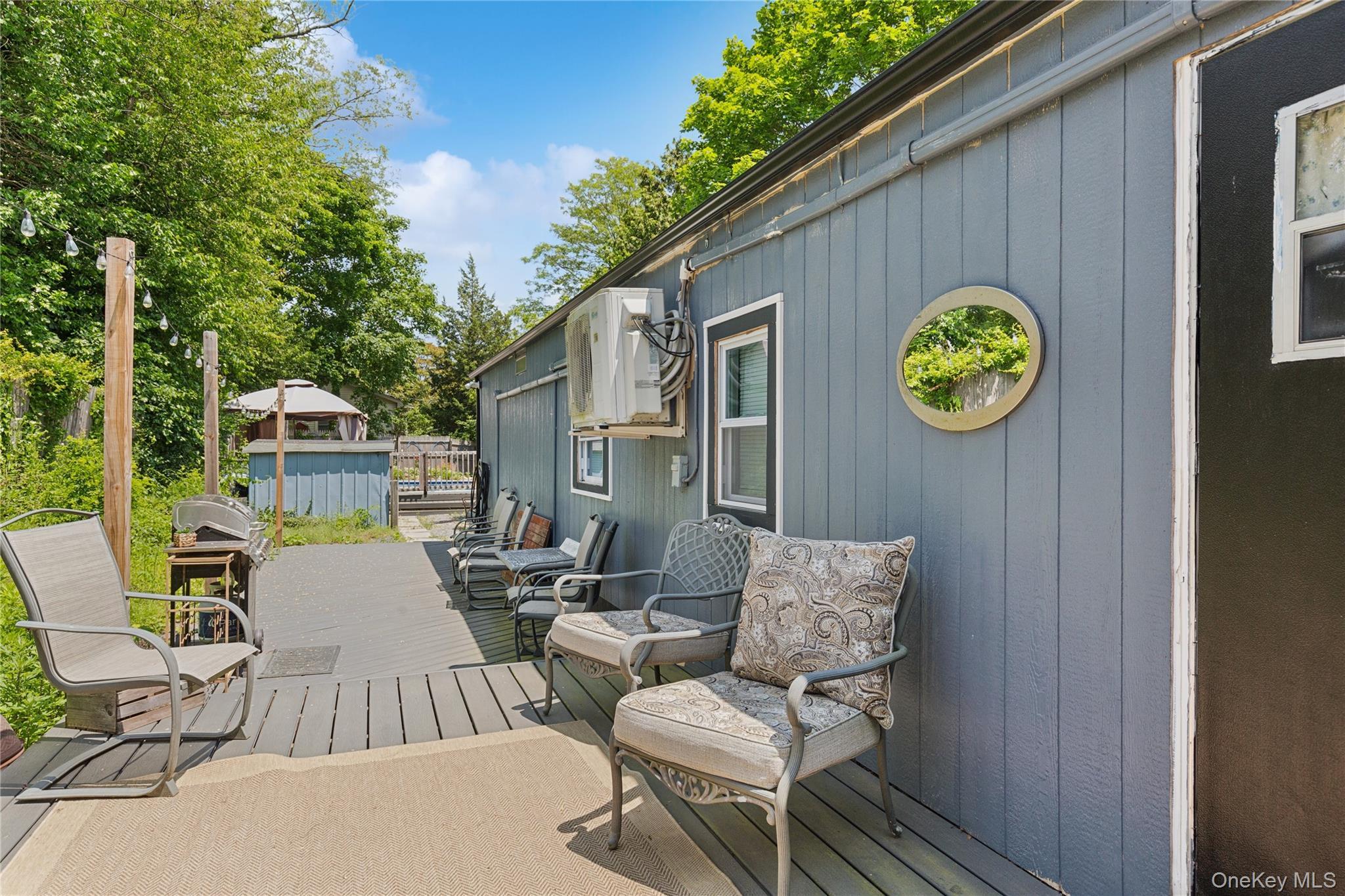 Single Family North Railroad Avenue  Suffolk County, NY 11901-6016, MLS-917625-30