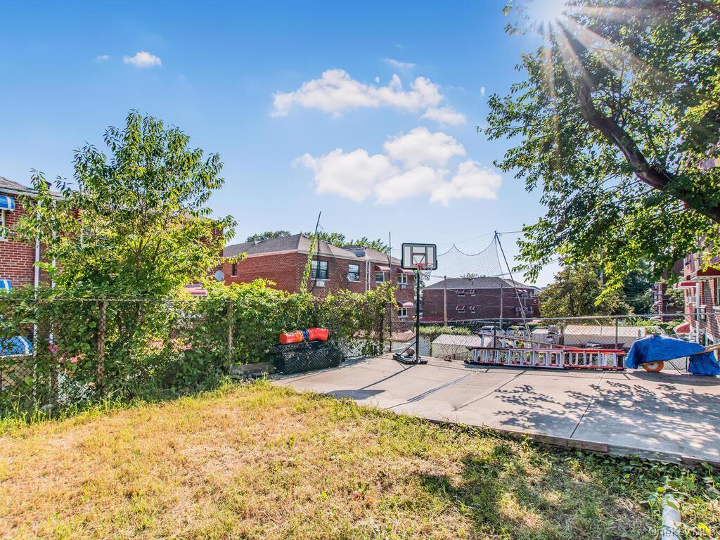 Single Family 223rd  Bronx, NY 10466, MLS-917639-21