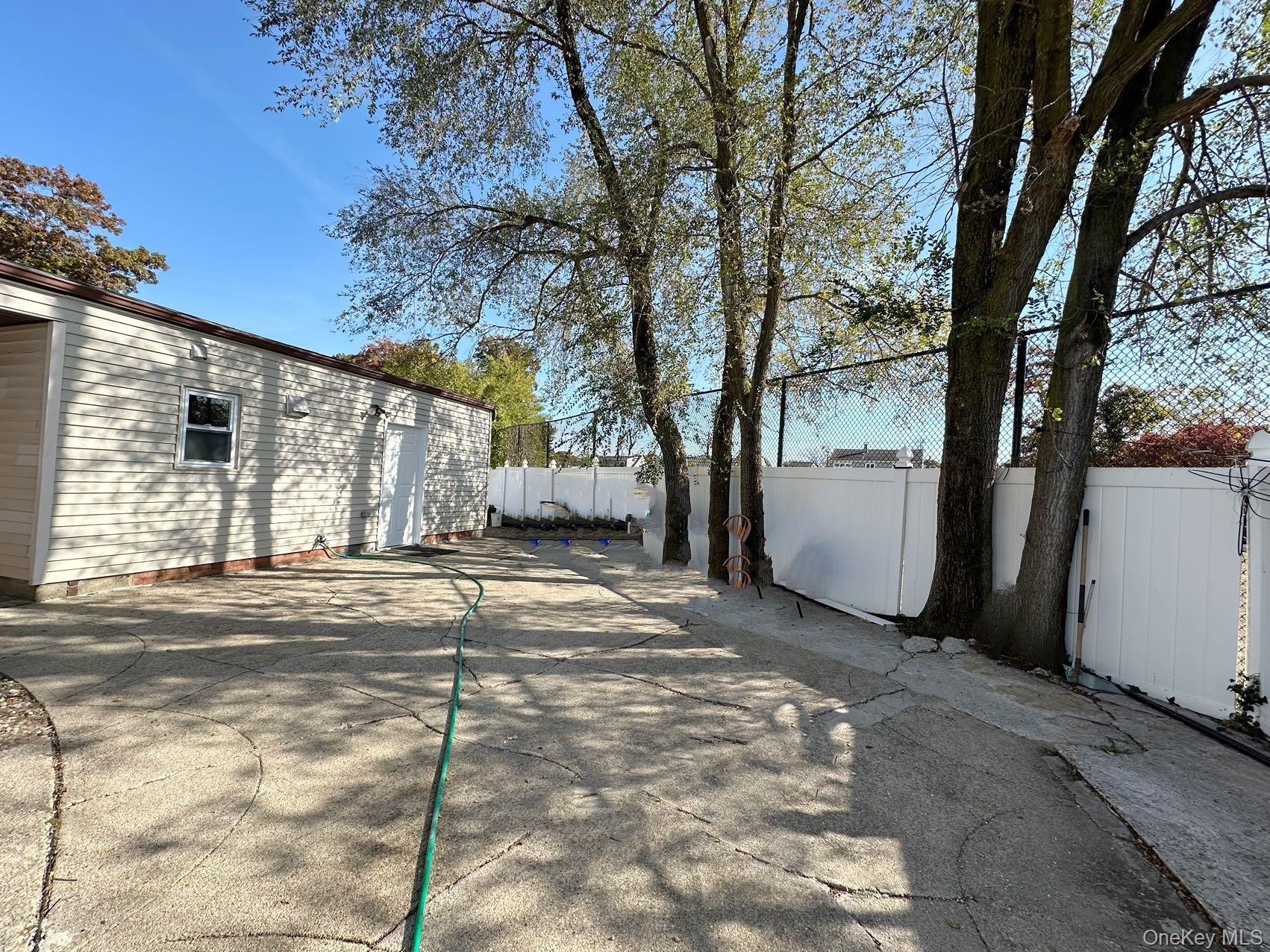 Single Family Saint Regis  Nassau County, NY 11762, MLS-917644-14