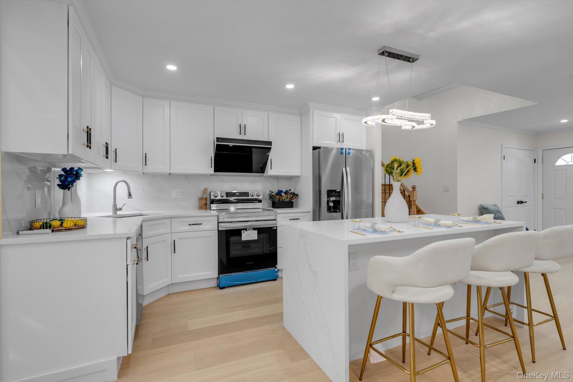 Single Family Briar Nassau County, NY 11753, MLS-917660-10