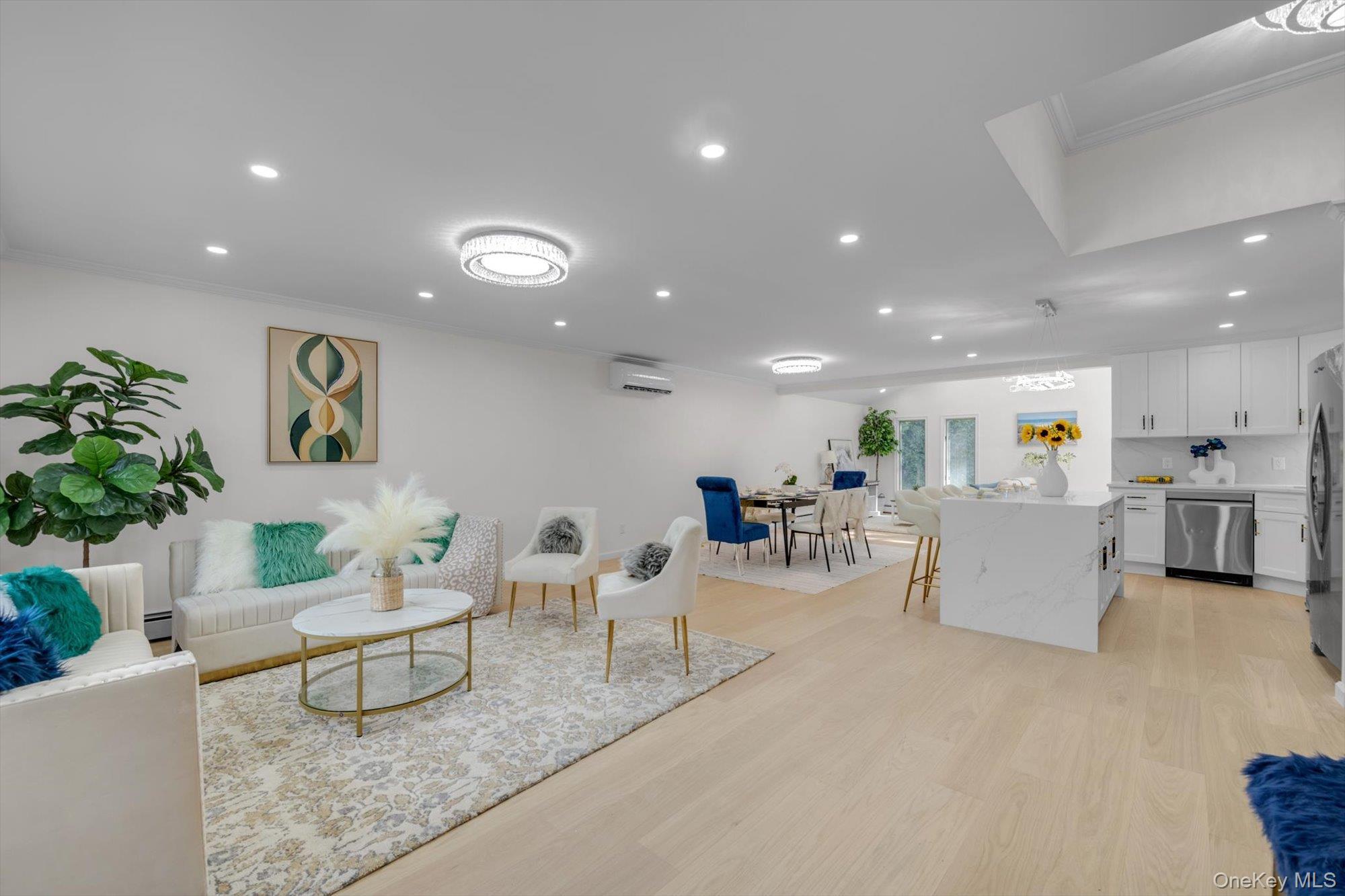 Single Family Briar Nassau County, NY 11753, MLS-917660-4