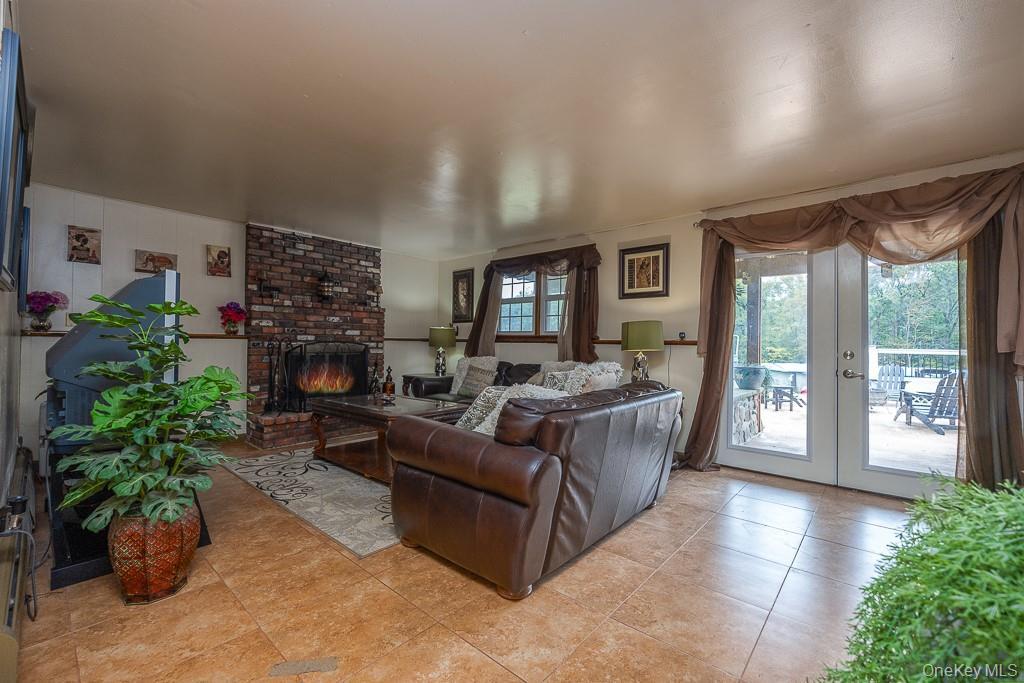 Single Family Ravenna  Rockland County, NY 10970, MLS-917668-23