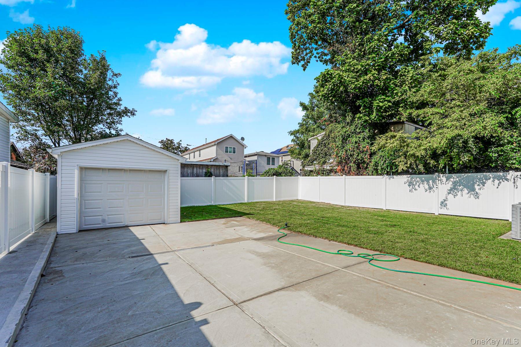 Single Family Goodall Staten Island, NY 10308, MLS-917700-36