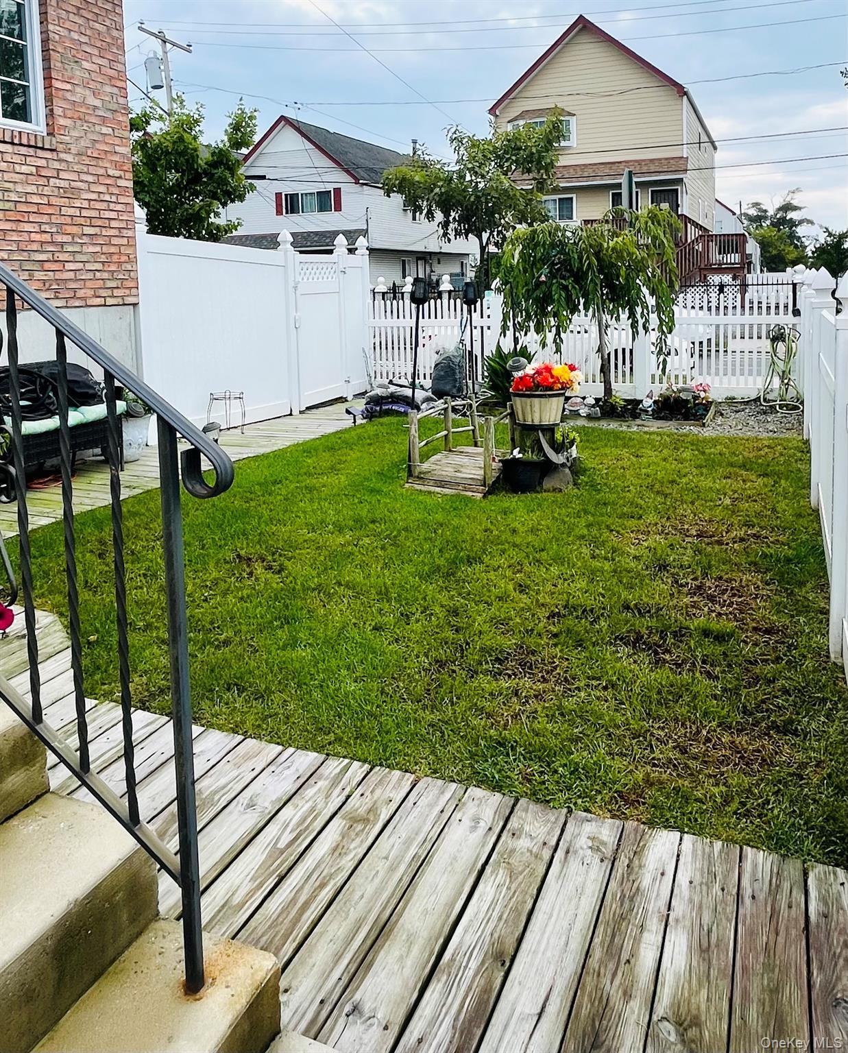 Single Family Decosta  Queens, NY 11692, MLS-917707-13