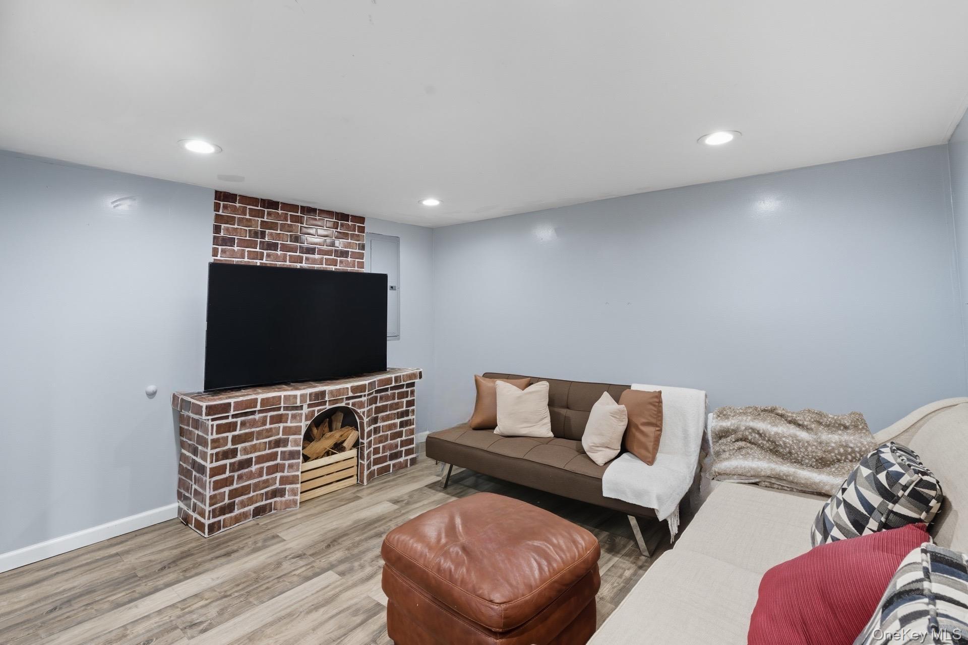 Single Family Lukens  Suffolk County, NY 11717, MLS-917725-11