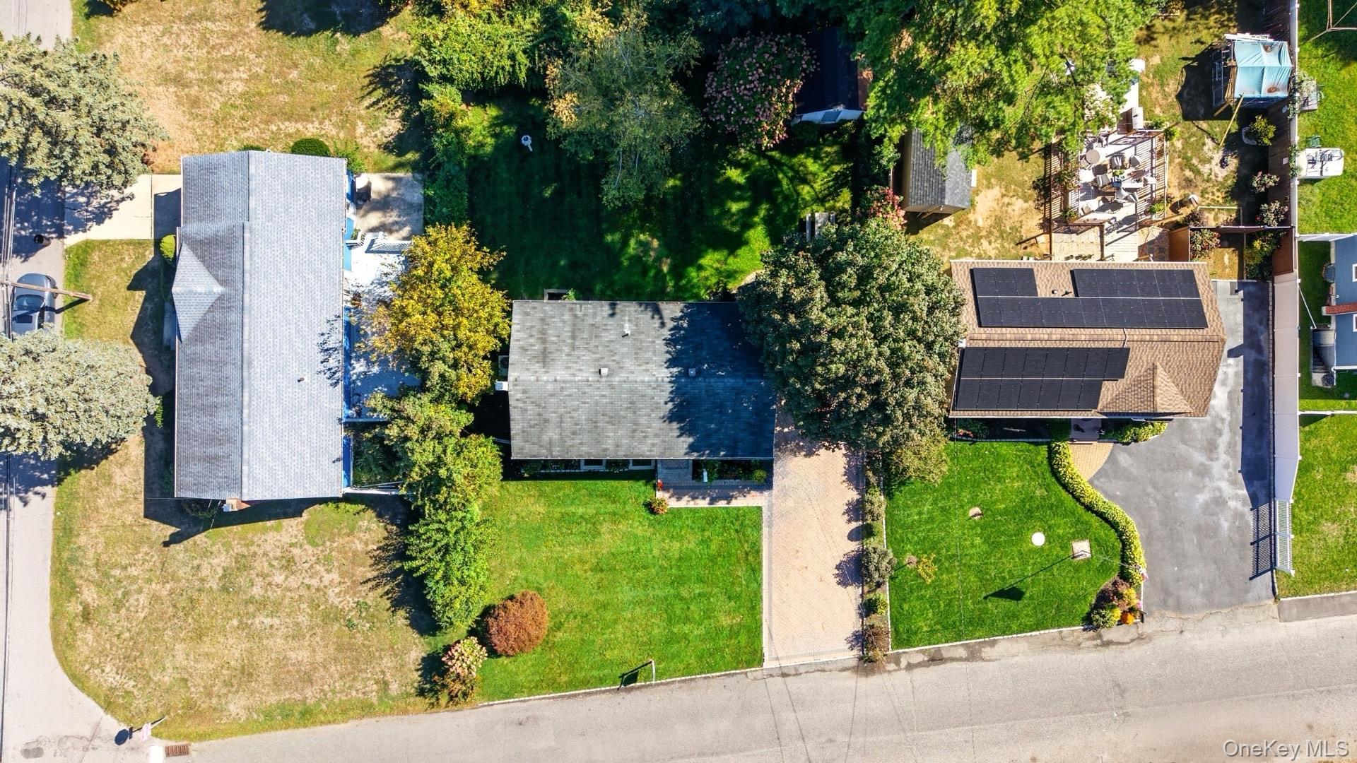 Single Family Lukens  Suffolk County, NY 11717, MLS-917725-2