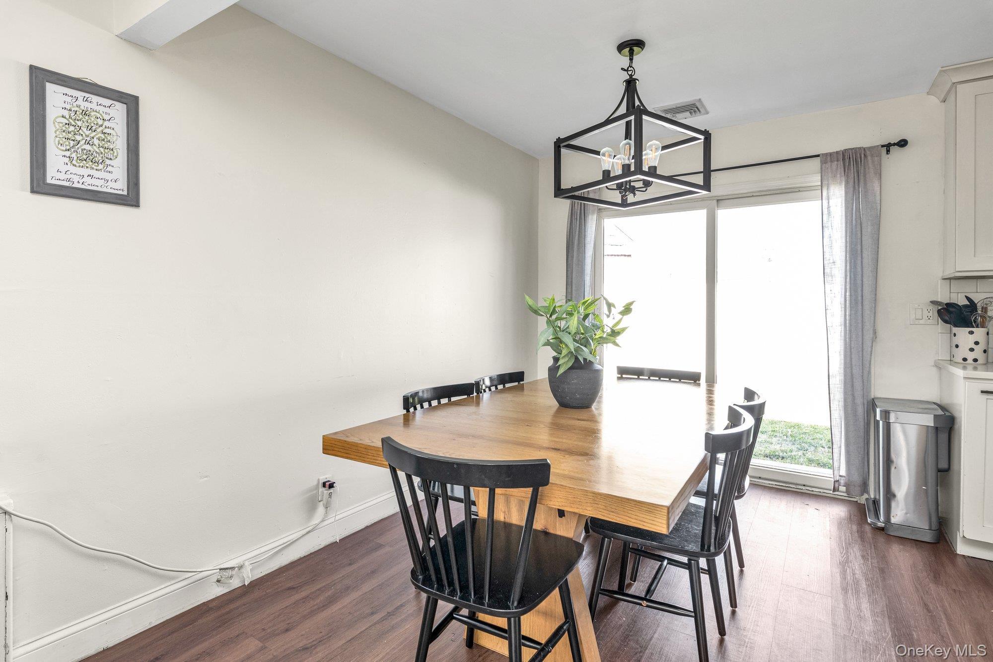 Single Family Wheeler  Nassau County, NY 11580, MLS-917728-6