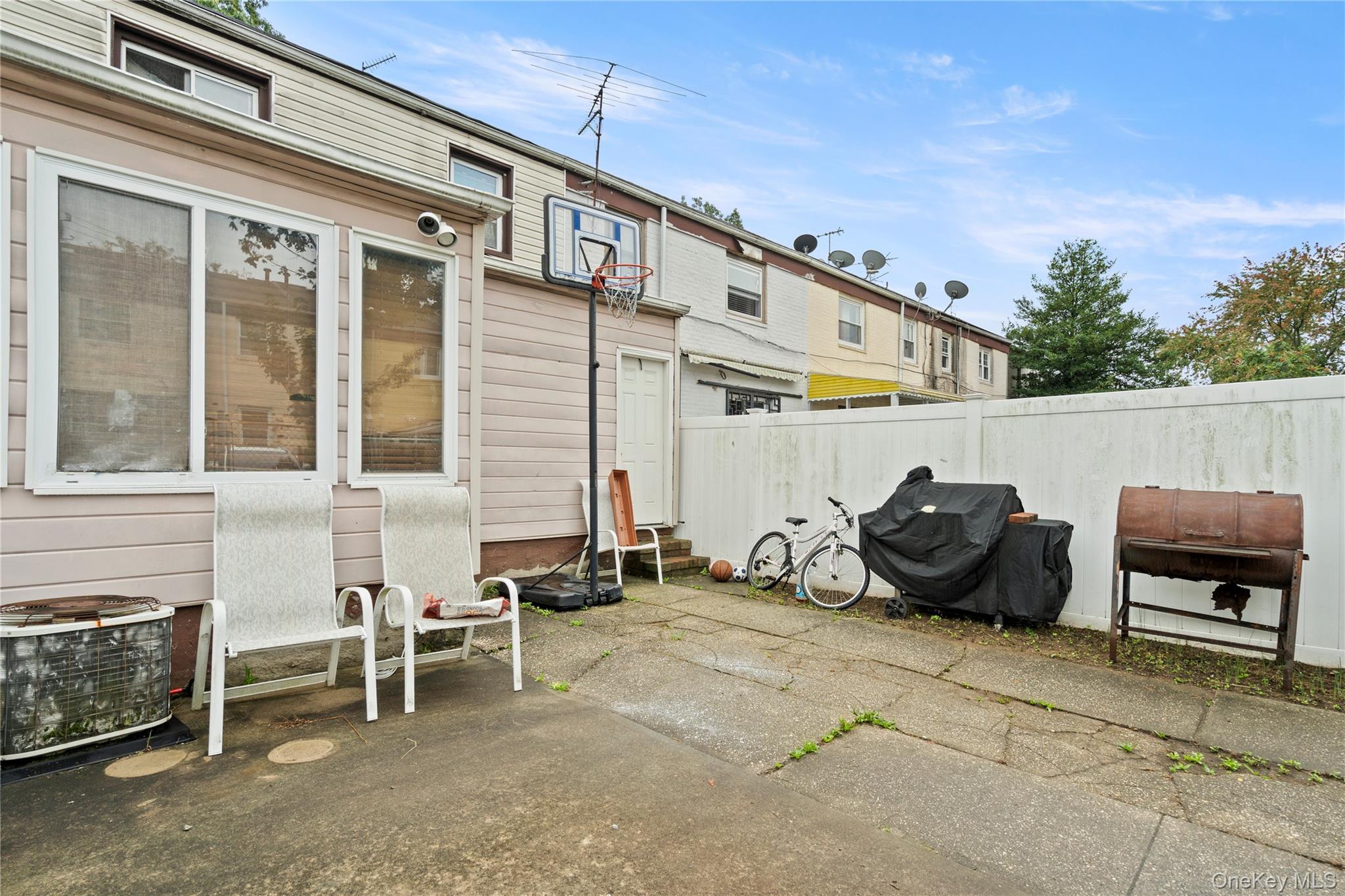 Single Family 223rd  Queens, NY 11413, MLS-917741-14