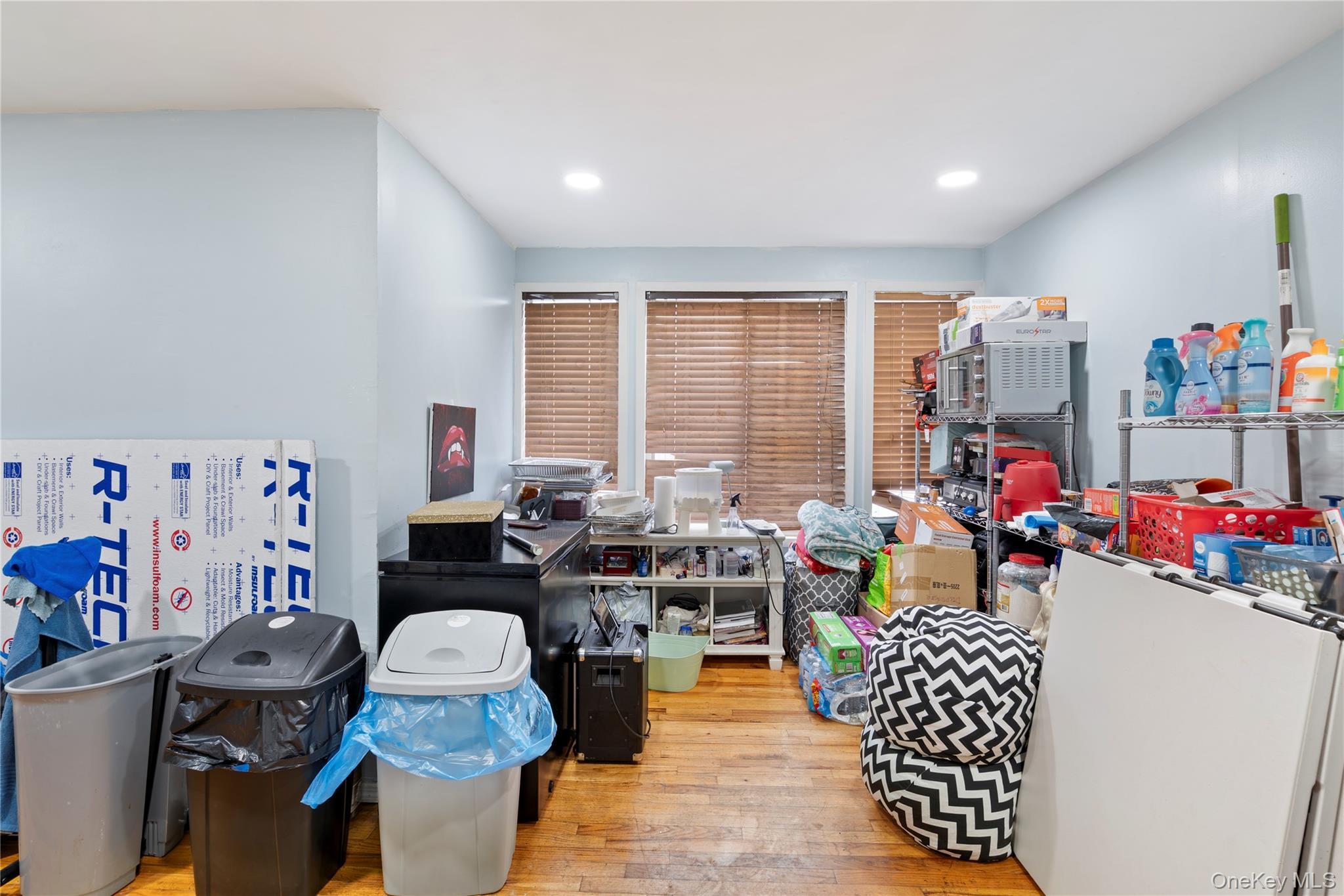 Single Family 223rd  Queens, NY 11413, MLS-917741-7