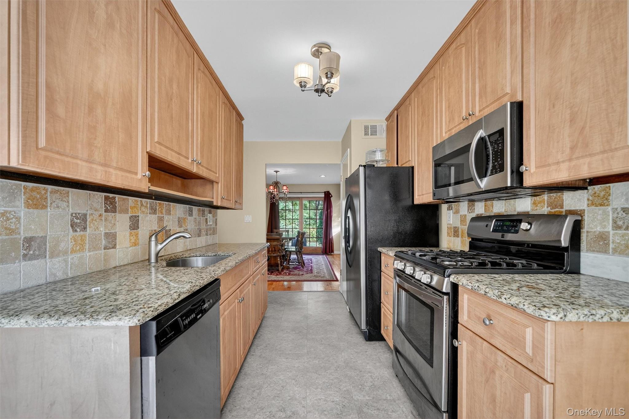 Single Family Old Lake  Rockland County, NY 10920, MLS-917763-12