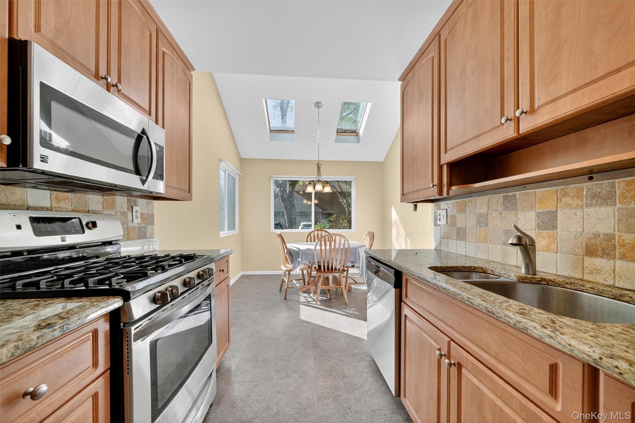 Single Family Old Lake  Rockland County, NY 10920, MLS-917763-16