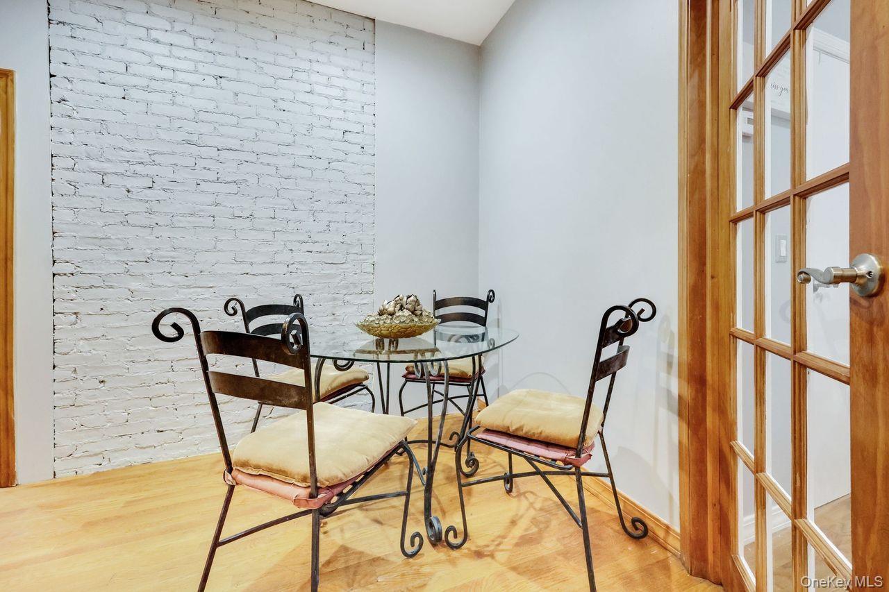 Single Family Oxford Nassau County, NY 11565, MLS-917773-18